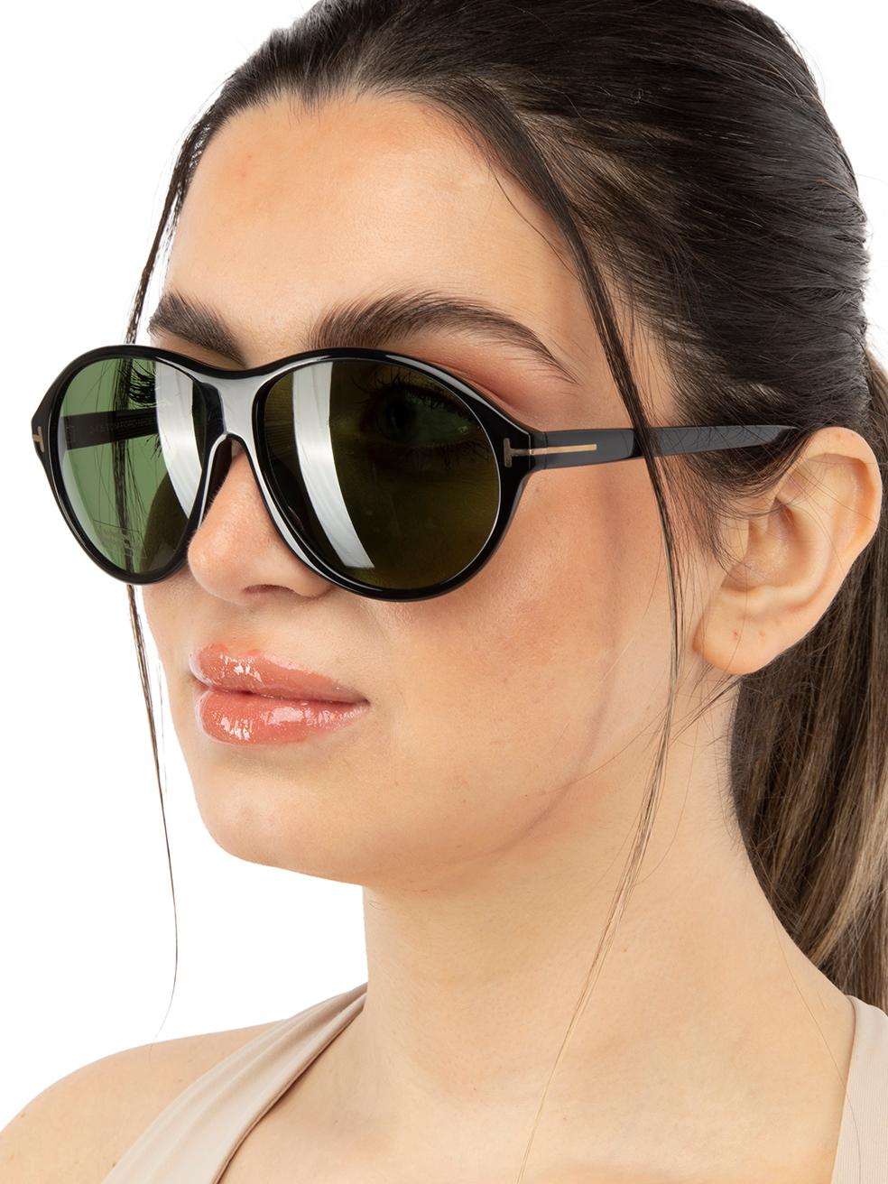 CONDITION is New with tags on this brand new Tom Ford designer item. This item comes with original packaging.
 
 
 
 Details
 
 
 Model: FT0398
 
 Shiny Black
 
 Acetate
 
 Round Sunglasses
 
 Green Lens
 
 Full-Rim
 
 100% UV protection
 
 
 
 
 
