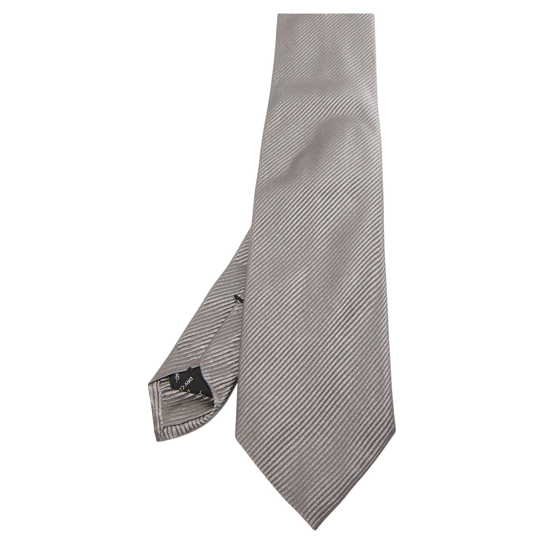 Tom Ford Grey Diagonal Striped Silk Tie For Sale