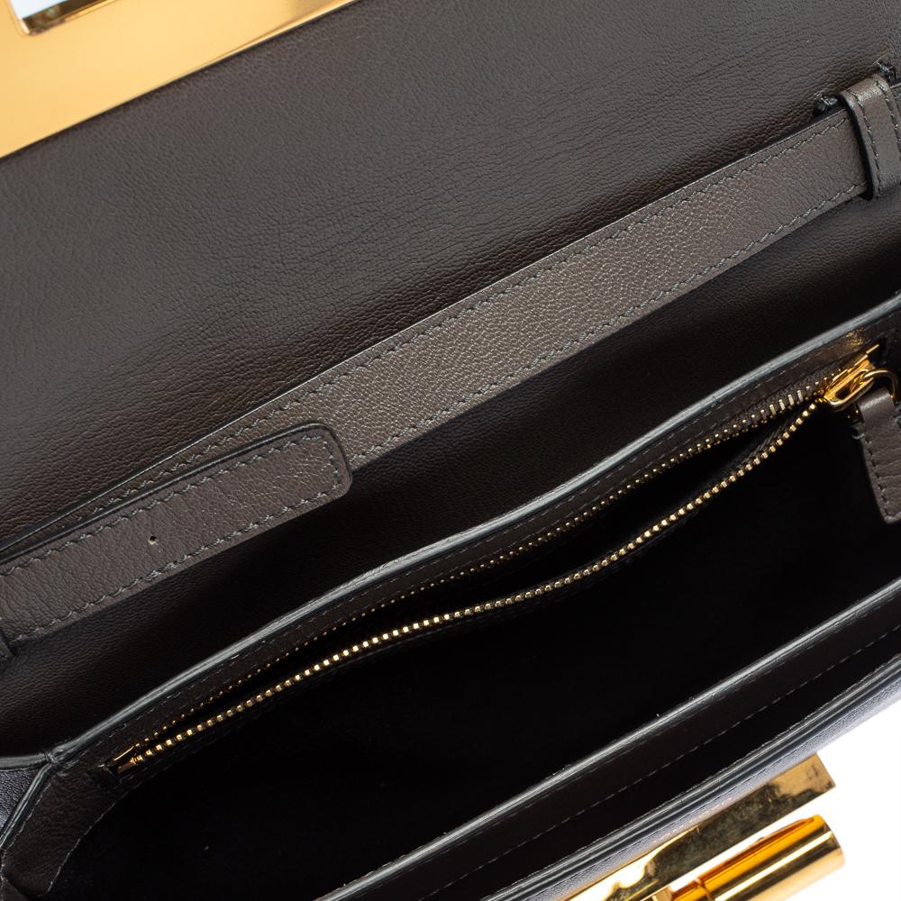 Tom Ford Grey Leather Medium Natalia Shoulder Bag In Good Condition In Dubai, Al Qouz 2