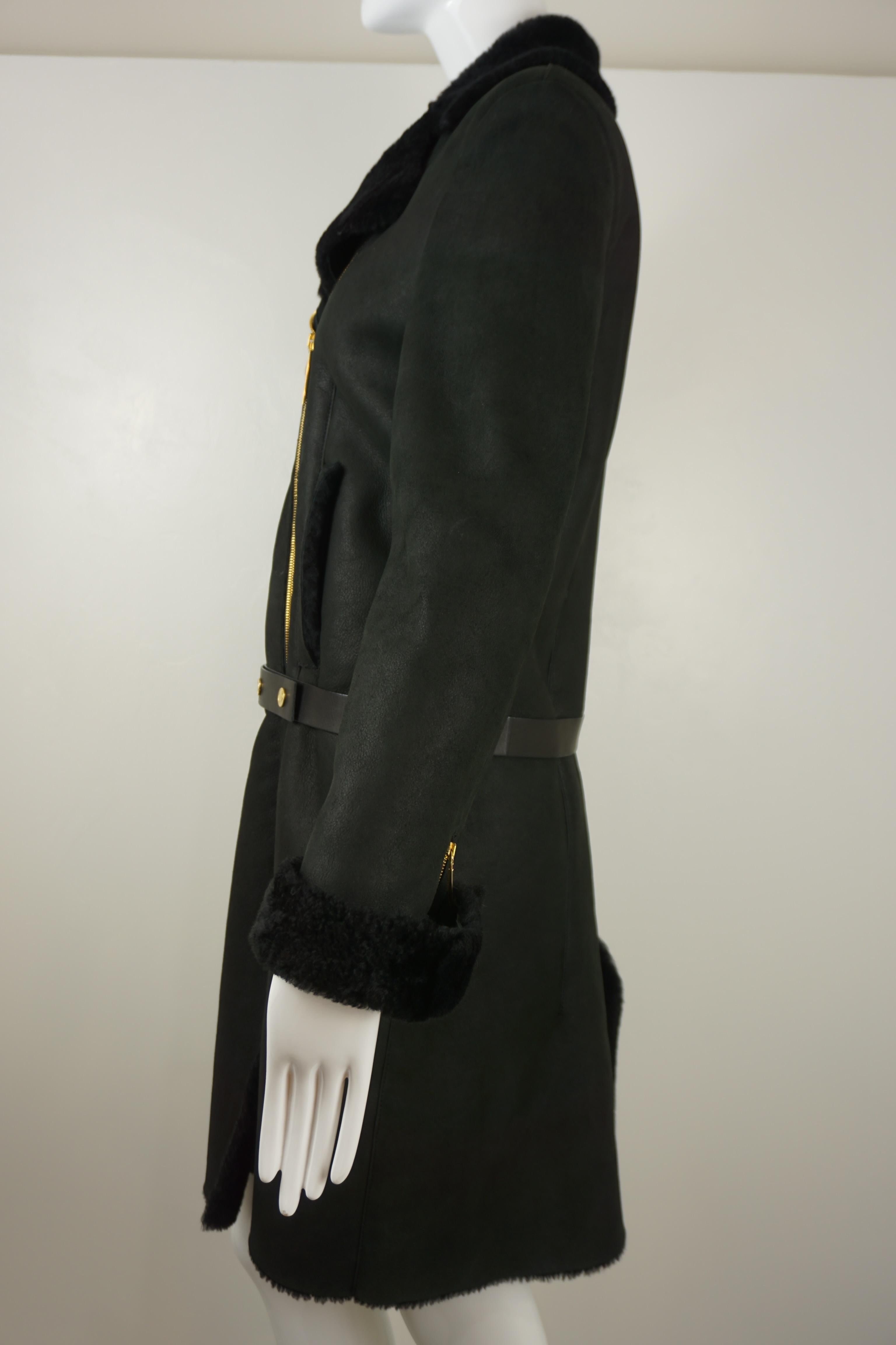 Schwarzer Gucci-Mantel aus Shearling von Tom Ford im Angebot 4