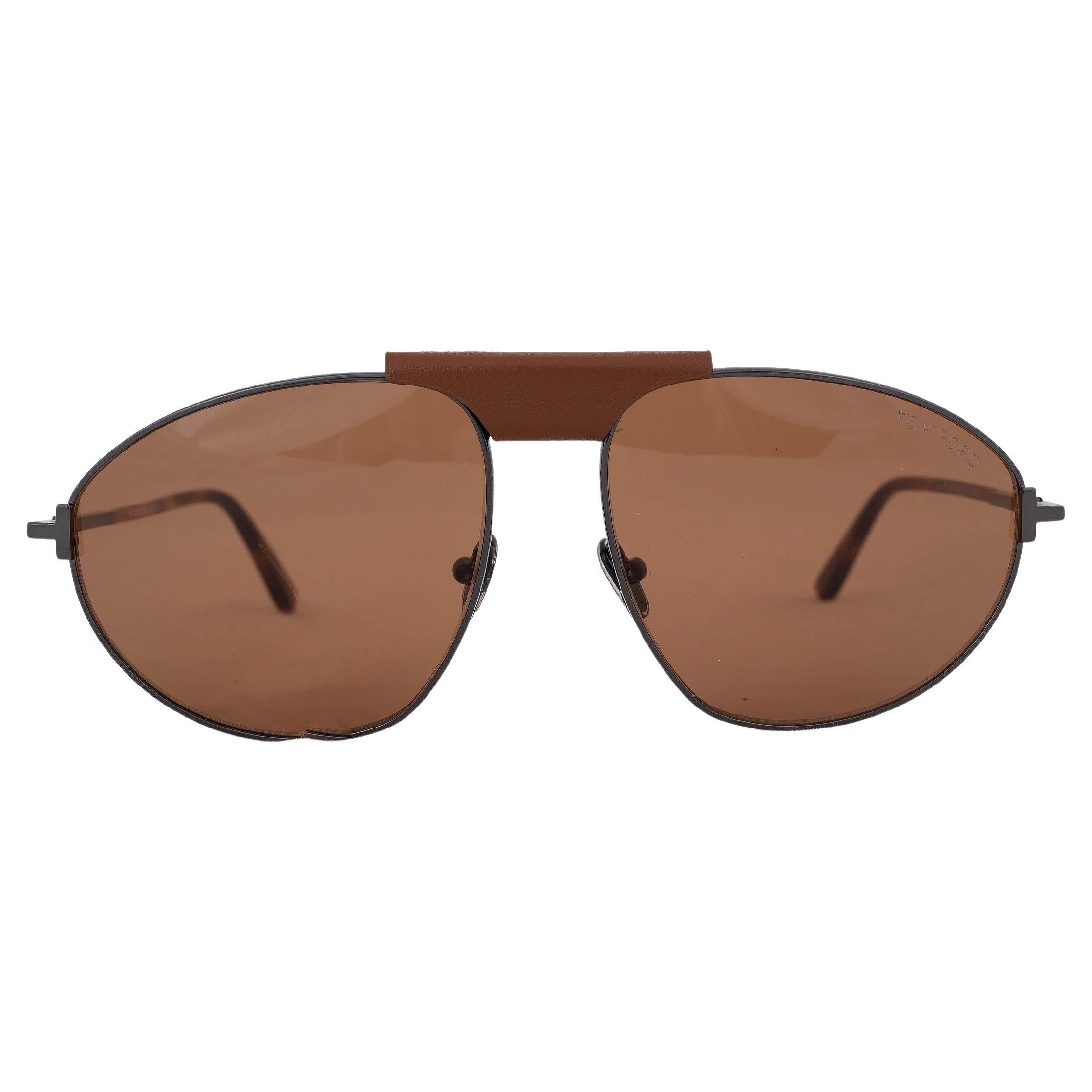 TOM FORD gunmetal & brown KEN AVIATOR Lunettes de soleil TF1095
