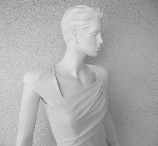 Tom Ford/Gwyneth Paltrow Iconic Oscar Gown & Cape  New! In New Condition For Sale In Los Angeles, CA