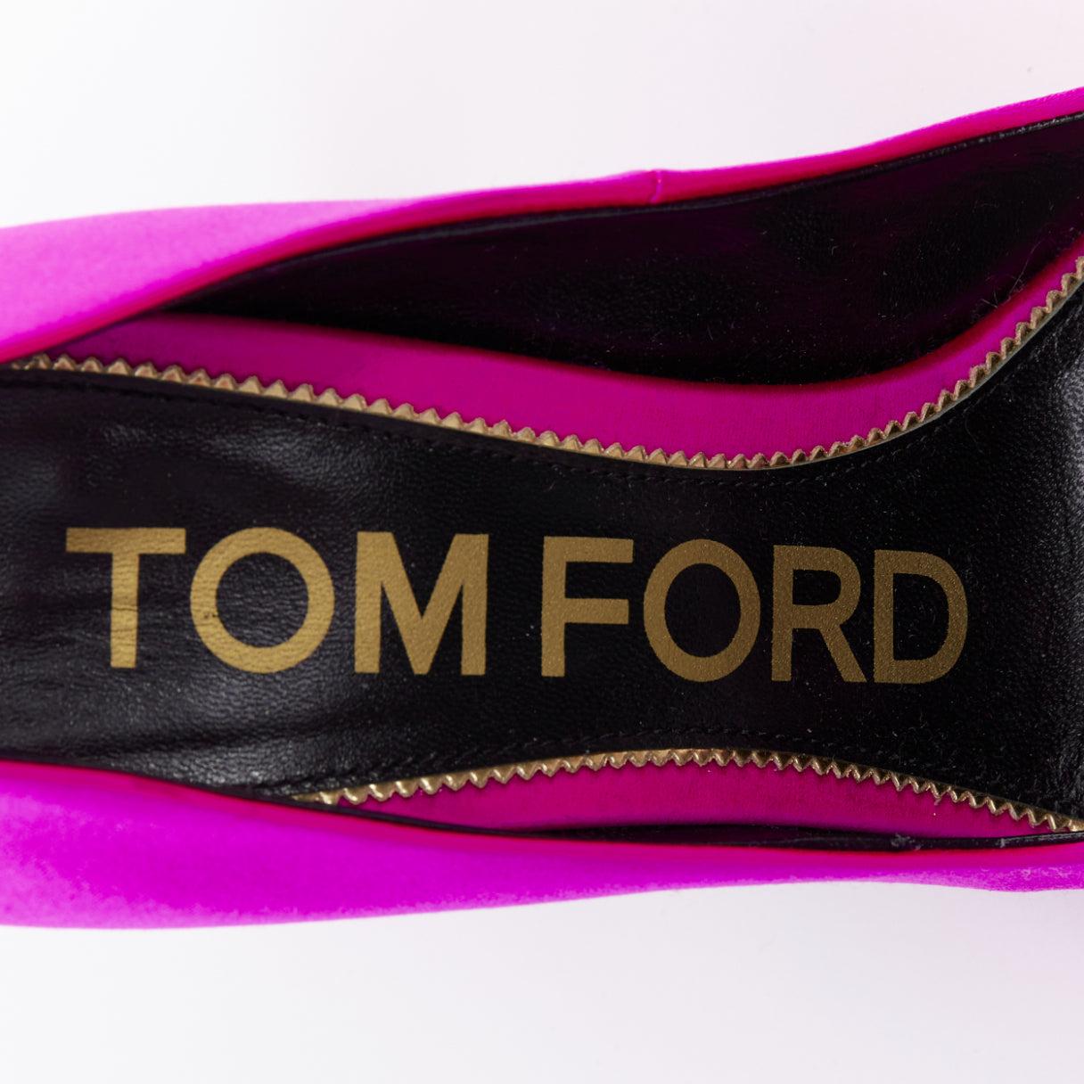 TOM FORD rosa satinierte Stiletto-Pumps mit spitzem Absatz EU36.5 im Angebot 4