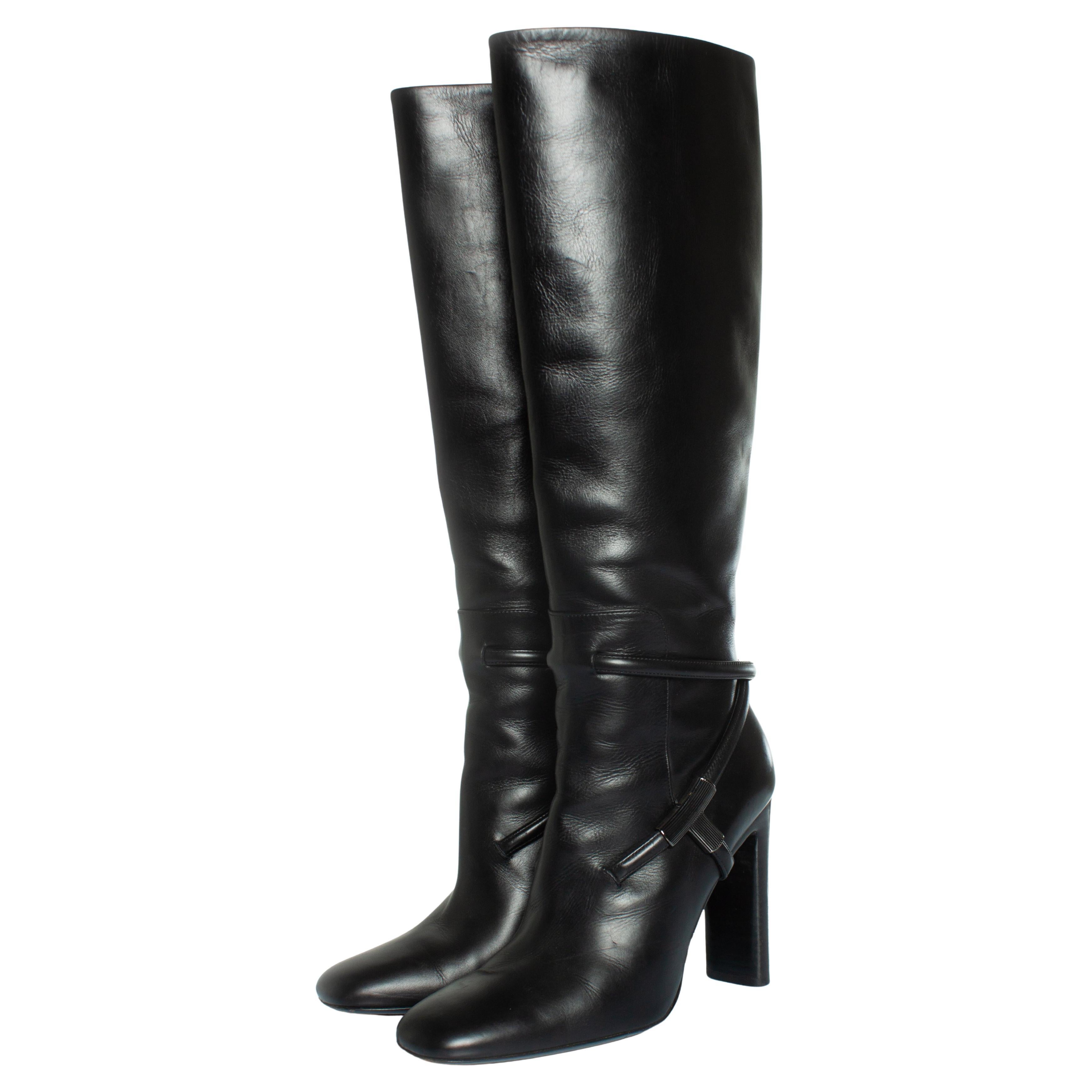 Tom Ford, botas de piel con correa en T