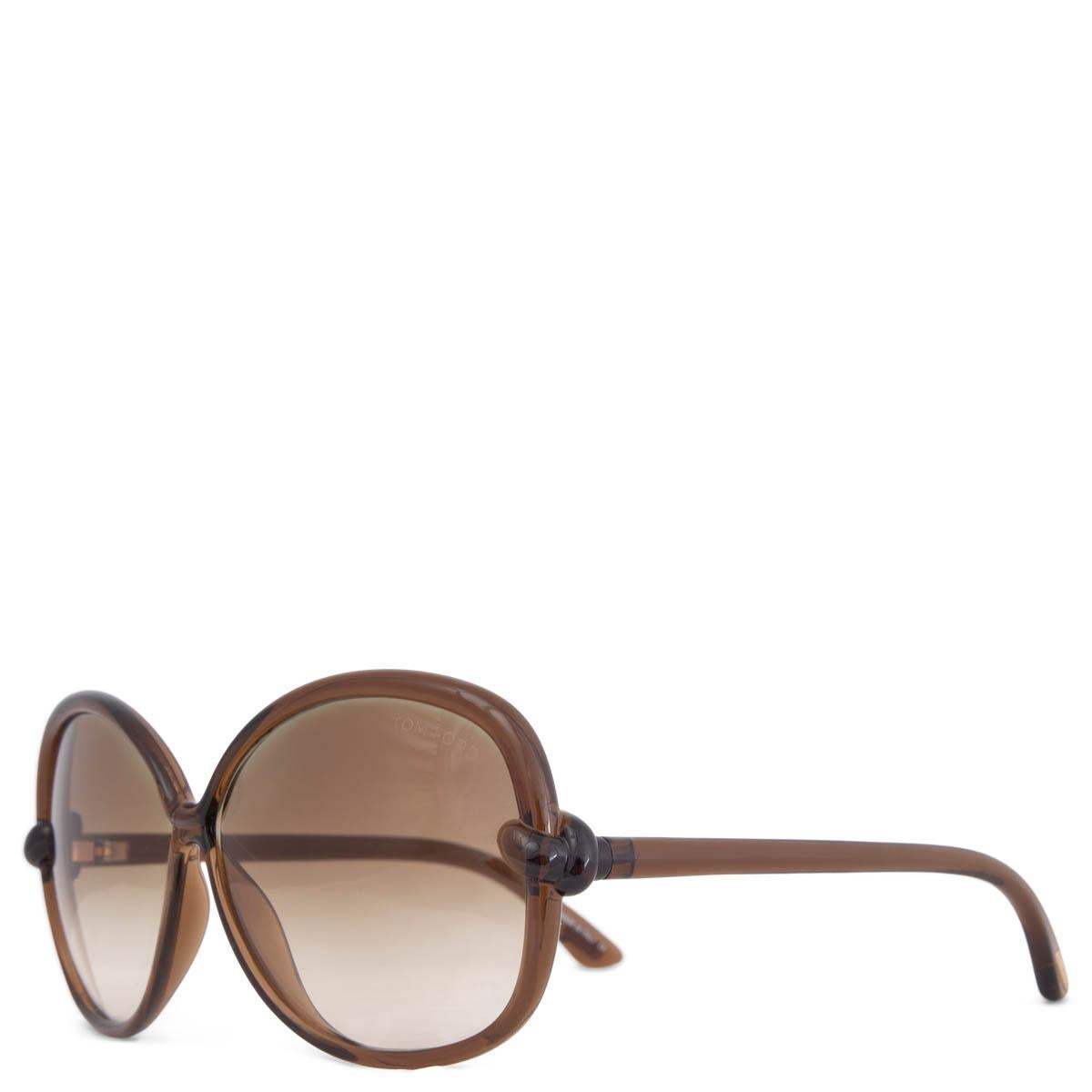 100% authentic Tom Ford Ingrid TF163 oval sunglasses in light brown acetate with brown gradient lenses. Have been worn and show some faint scratches. Overall in very good condition. Comes with case. 

Measurements
Model	TF163 48F
Width	15cm