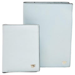 Tom Ford ensemble porte-passeport et étui à cartes TF en cuir turquoise clair