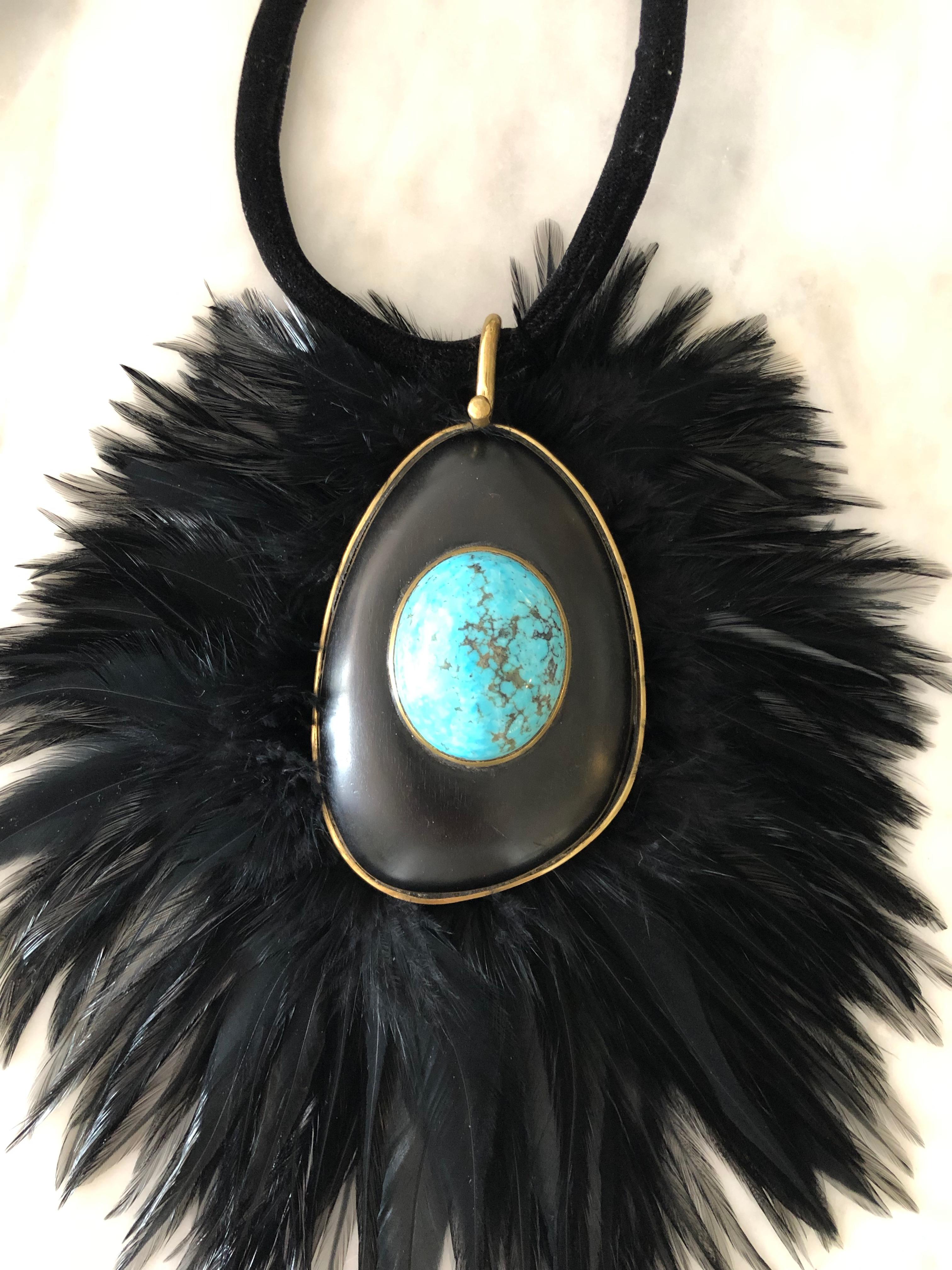 Lisa Eisner is known for her unique style and handcrafted jewelry collection. Tom Ford asked her to design a jewelry collection for his spring/summer and fall/winter 2015 collection. With its refined bohemian elegance this bold necklace which was