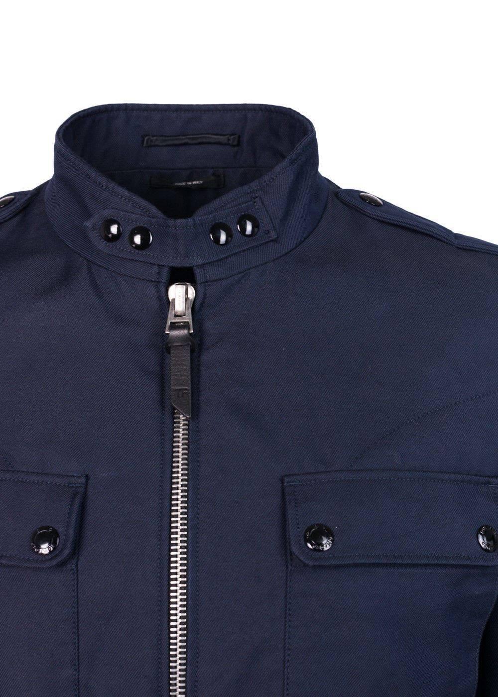 Brand New Tom Ford Utilitarian Sport Jacket
Original Tags & Hanger Included
Retails in Stores & Online for $3250
Men's Size EUR 50 / US 40 Fits True to Size

Tom Ford's Blue Sports Jacket is undoubtedly this season's essential. This richly saturated