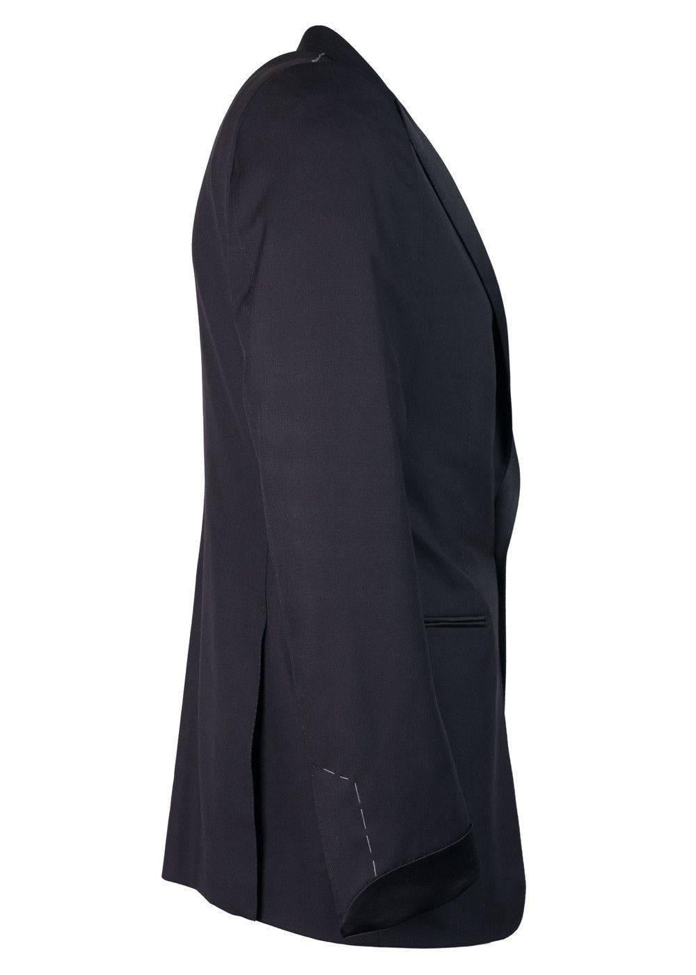 Brand New Tom Ford Shelton 2 Piece Suit
Original Tags & Hanger Included
Retails in Stores & Online for $4400
Size EUR 60R / US 50 Fits True to Size

Tom Ford's Shelton suit is ideal for that special occasion. This suit infuses high quality wool,