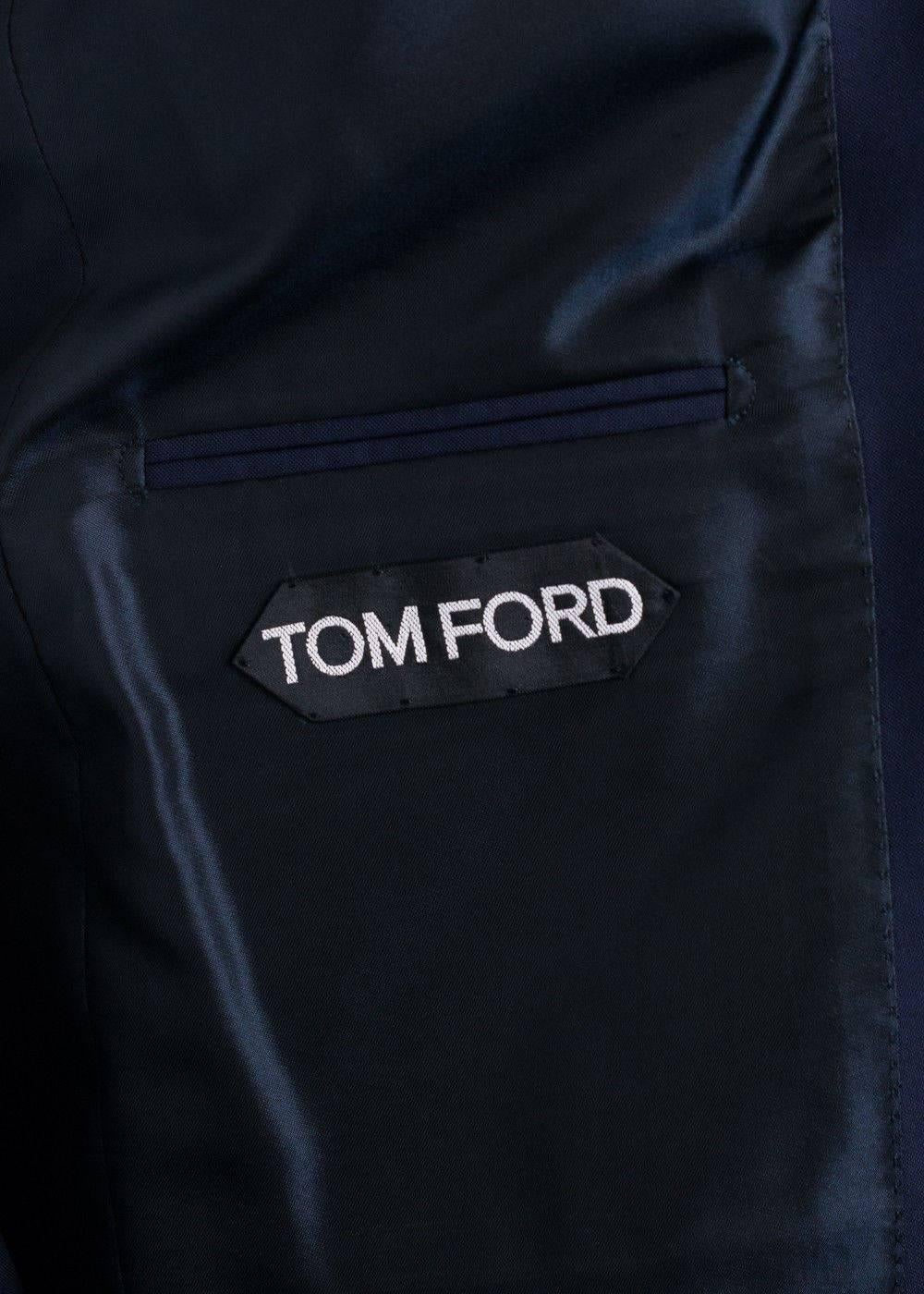 Tom Ford Men's Navy Wool Y Fit O'Connor Two Piece Suit In New Condition In Brooklyn, NY