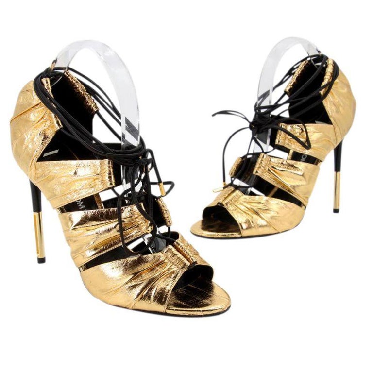 Tom Ford Metallic Laminated Eel Lace-Up Sandal Gold Metallic Platforms In Good Condition For Sale In Downey, CA