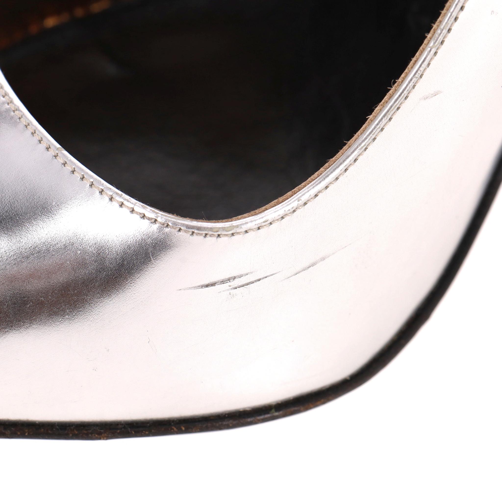 Tom Ford - Escarpins en cuir métallisé en vente 6