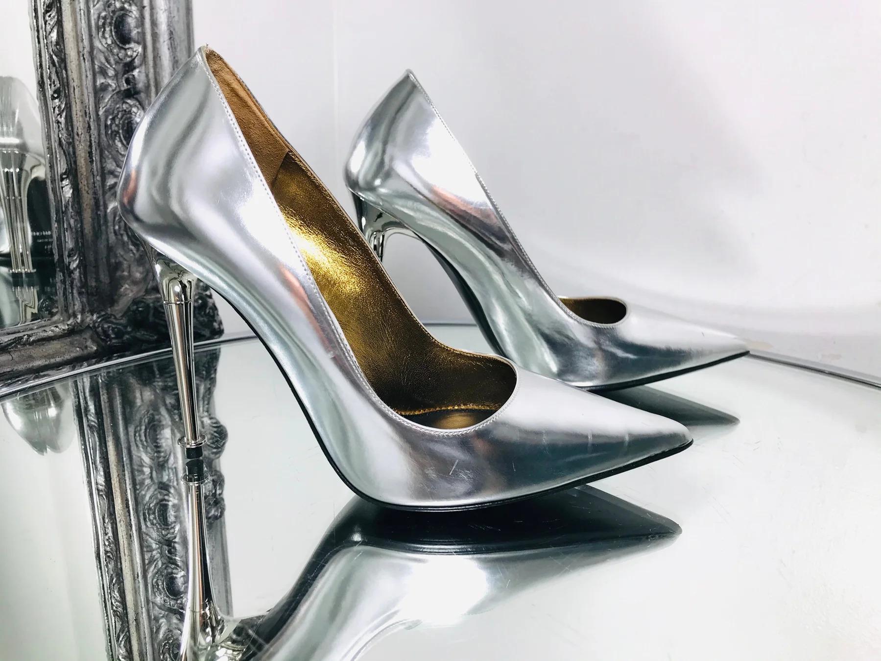 Tom Ford Metallic Leather Pumps In Excellent Condition For Sale In London, GB