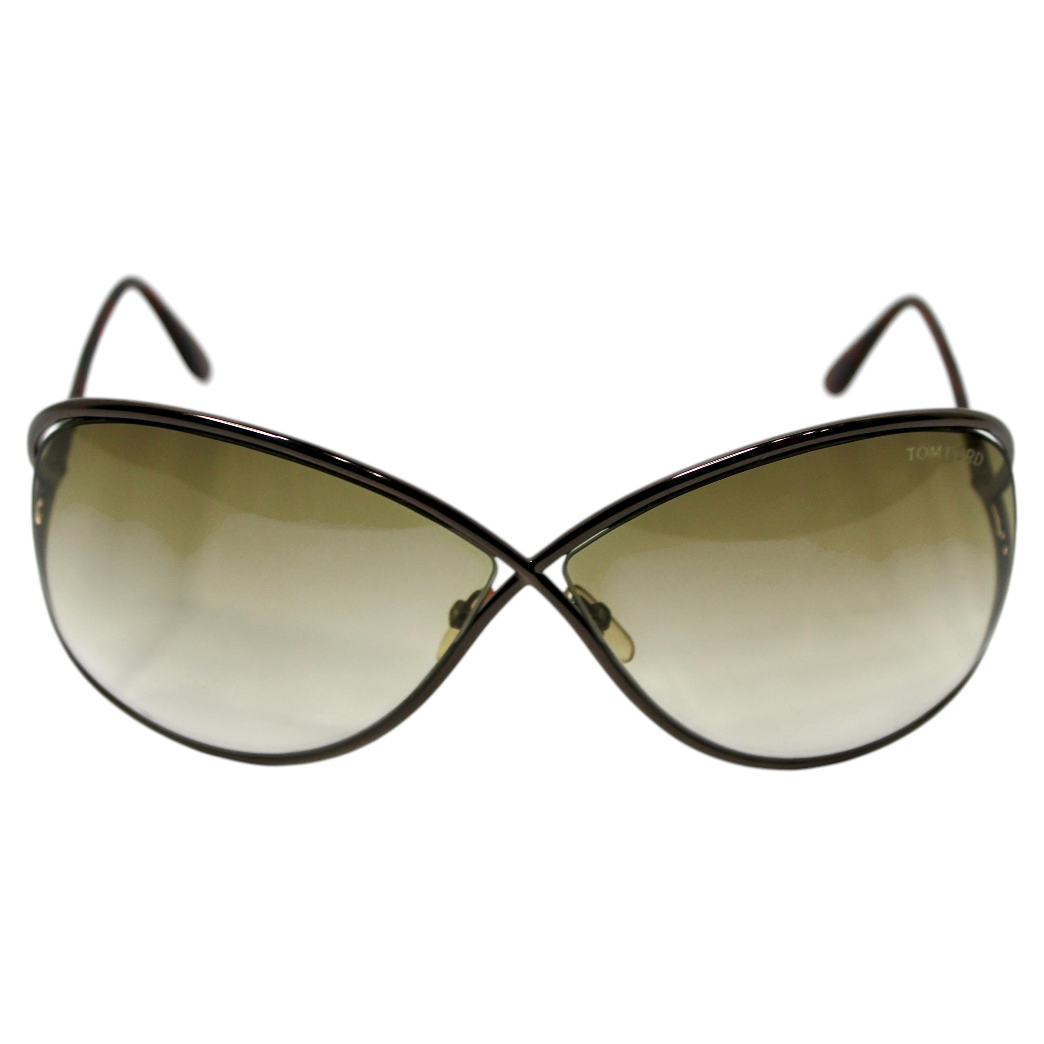 Tom Ford „Miranda“ – Runde, übergroße Sonnenbrille mit grünem Farbverlauf und Metallrahmen