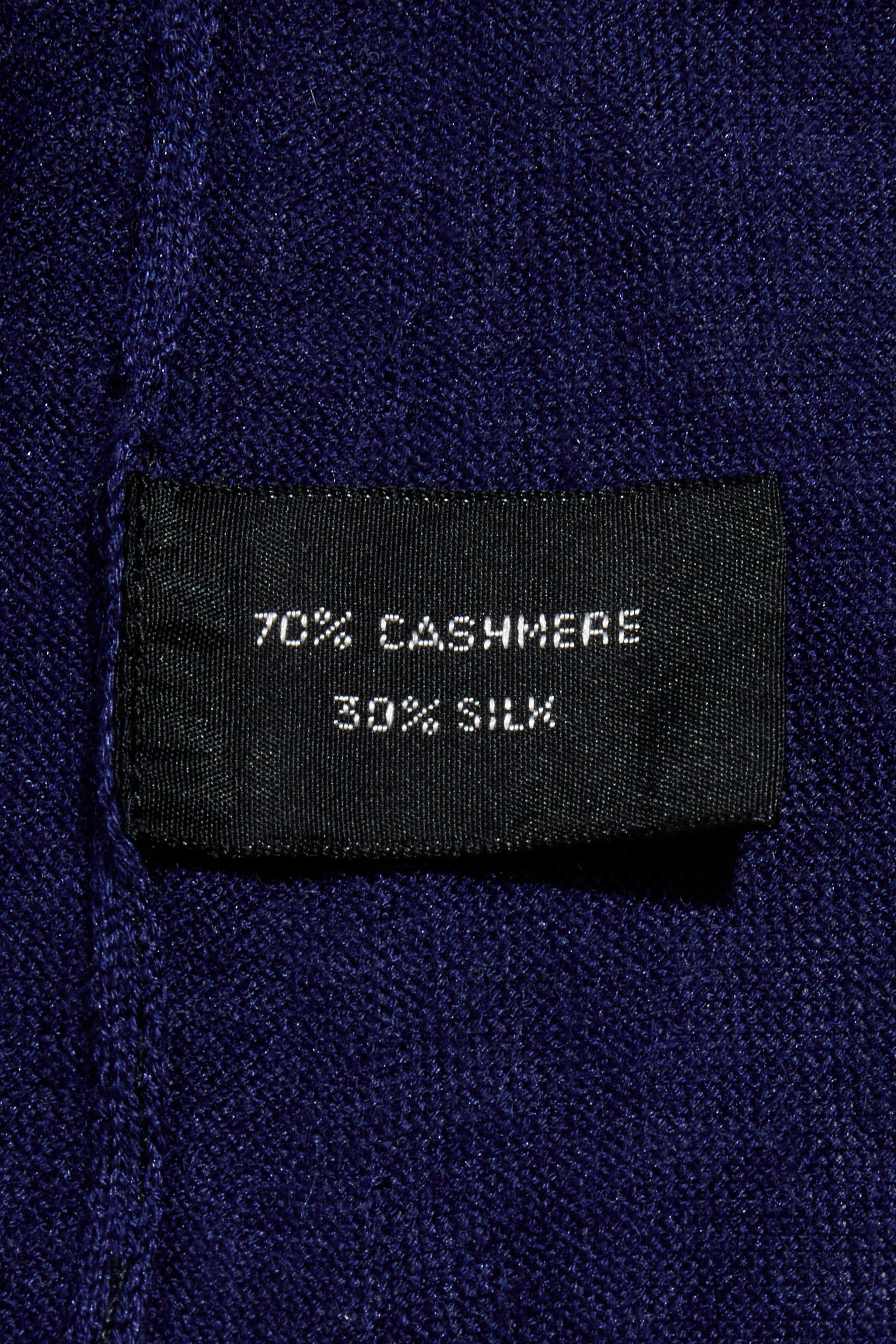 Tom Ford Maglione con scollo a V in cashmere e seta blu navy, Maglieria da uomo, Made in Italy in vendita 3