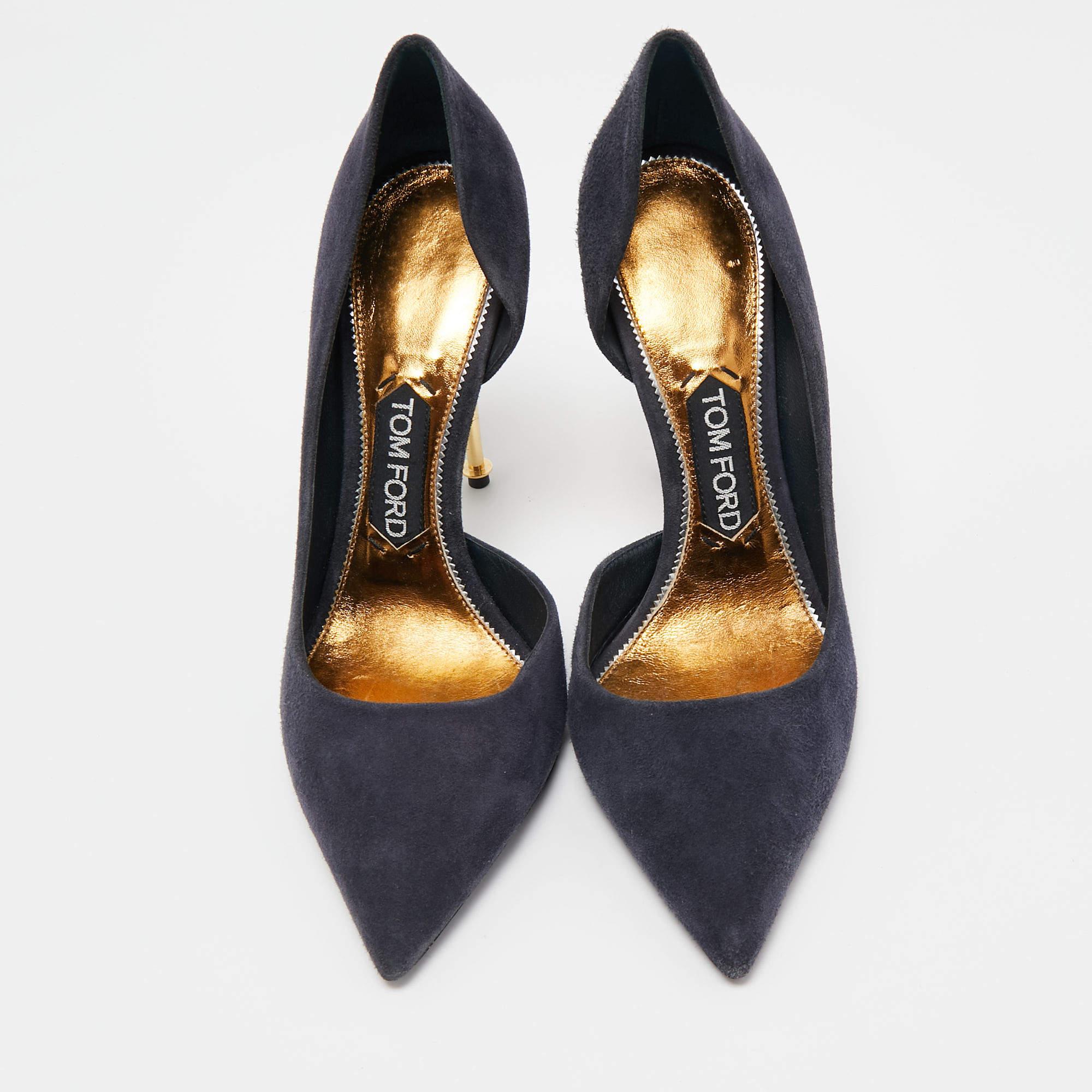 Tom Ford  Navy Blue Suede Pointed Toe Dorsay Pumps Size 38.5 In Excellent Condition In Dubai, Al Qouz 2