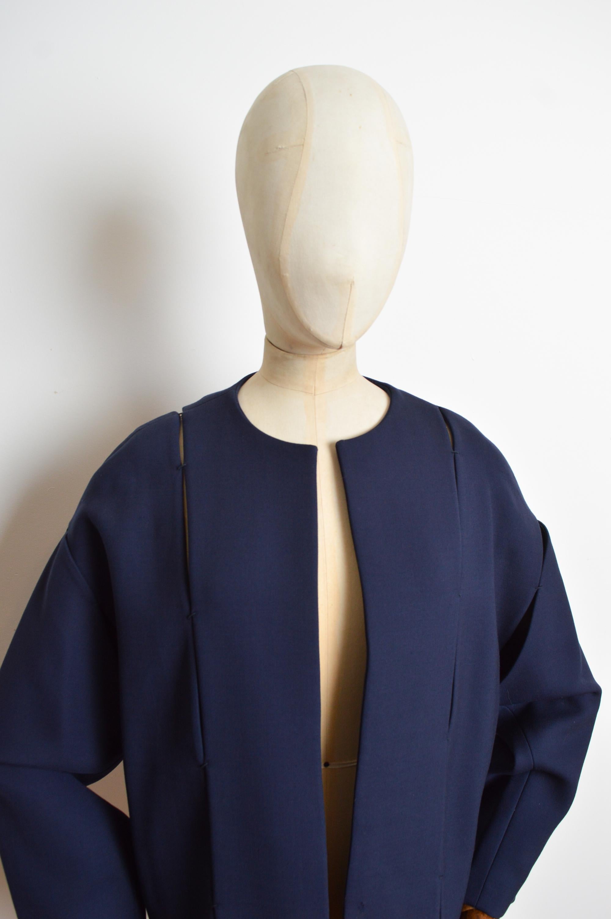 TOM FORD Navy Midnight blue Structured Collarless Cocoon Jacket For Sale 2