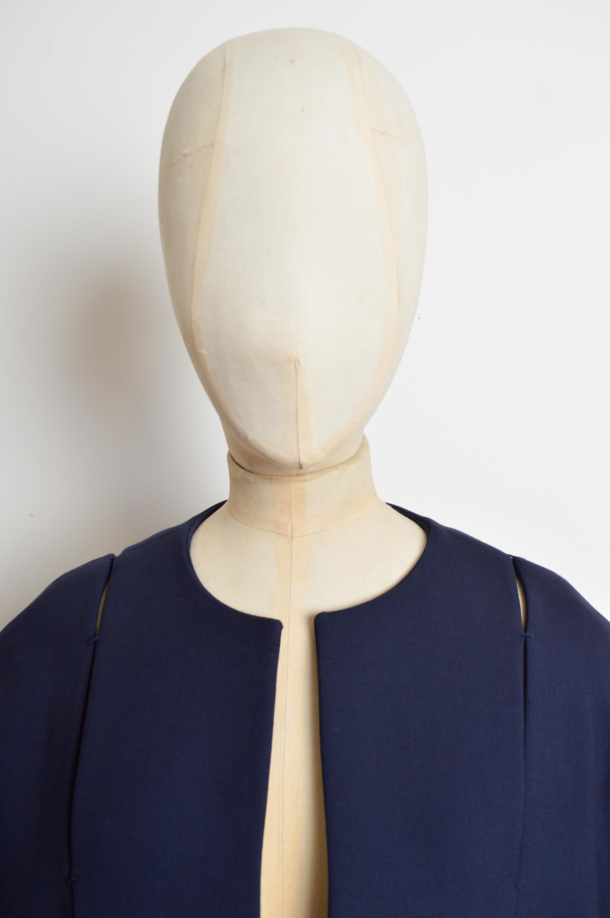 TOM FORD Navy Midnight blue Structured Collarless Cocoon Jacket For Sale 3
