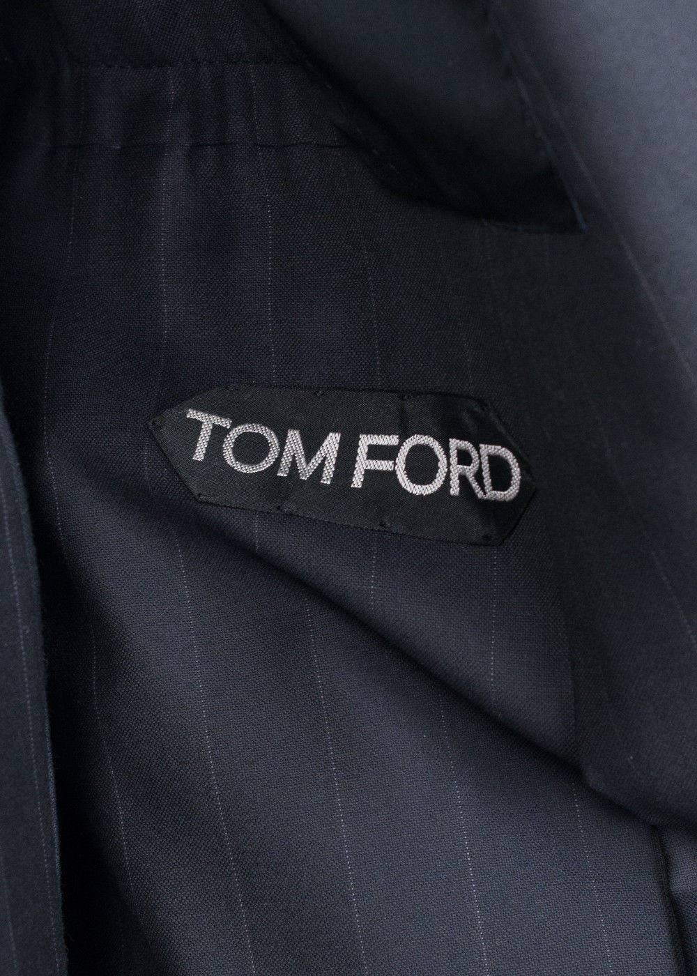 tom ford navy suit