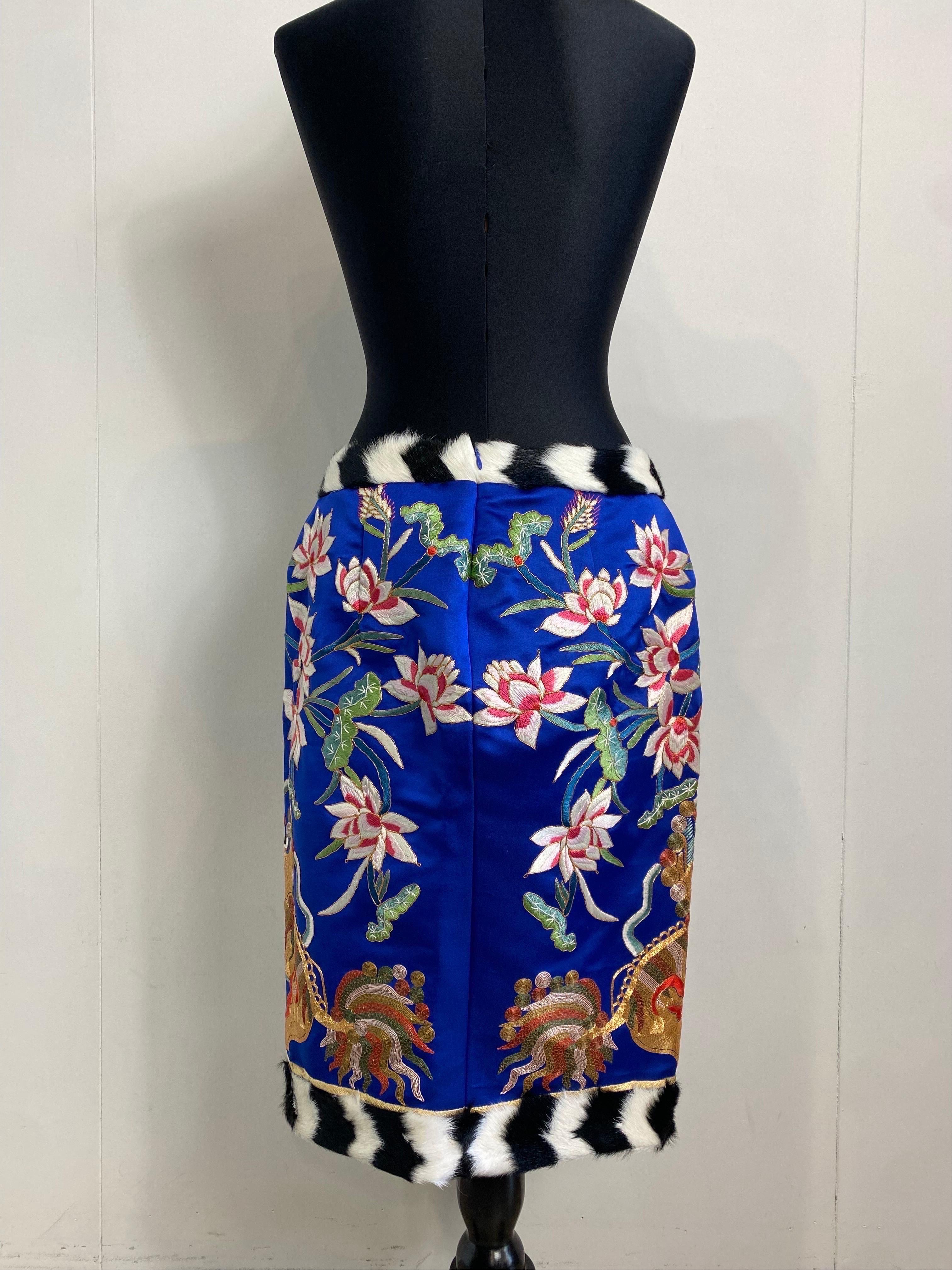 Tom Ford pencil oriental embroidery Skirt. For Sale 1