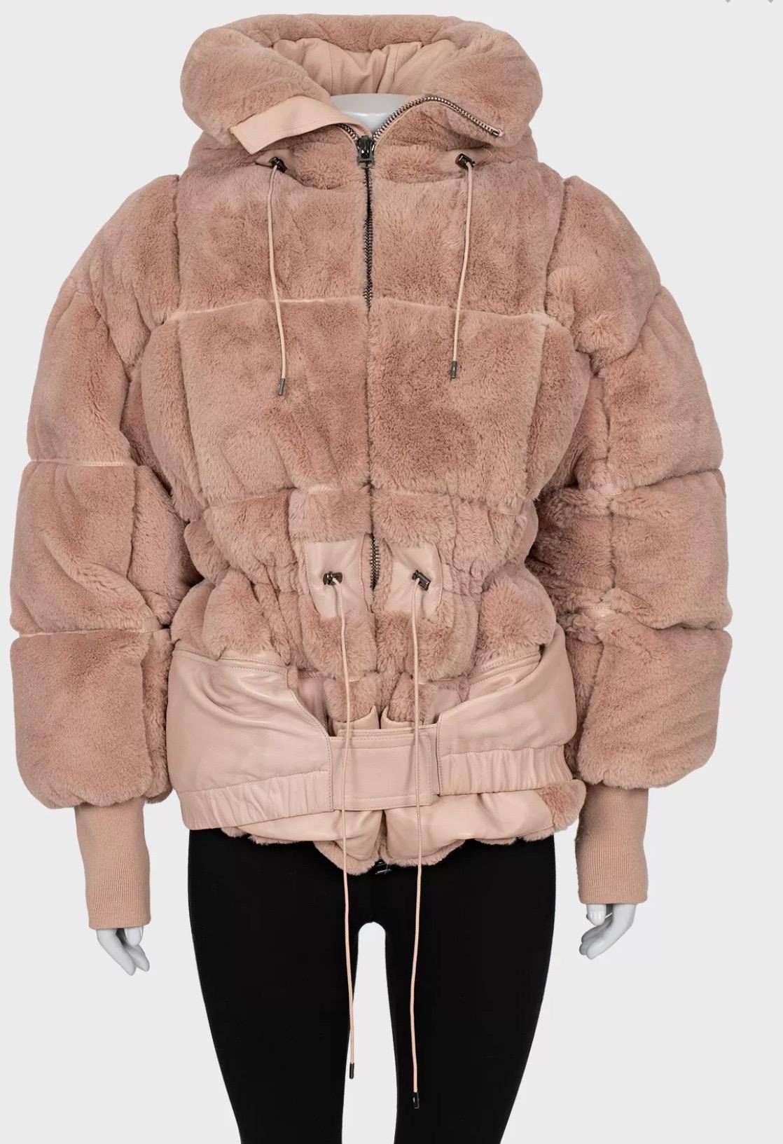 Tom Ford - cappotto oversize in pelliccia sintetica rosa - Sz. M in vendita 1