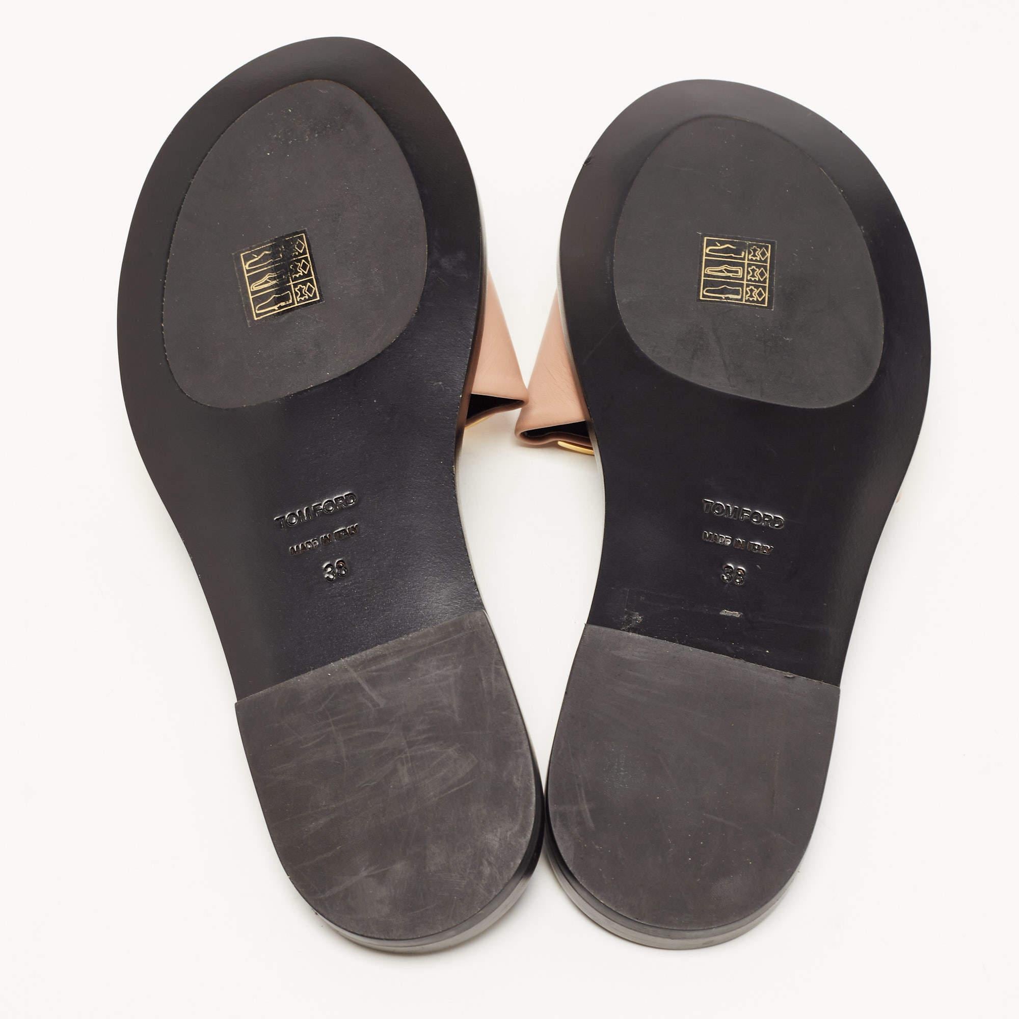 Women's Tom Ford Pink Leather TF Logo Flat Slides Size 38 For Sale