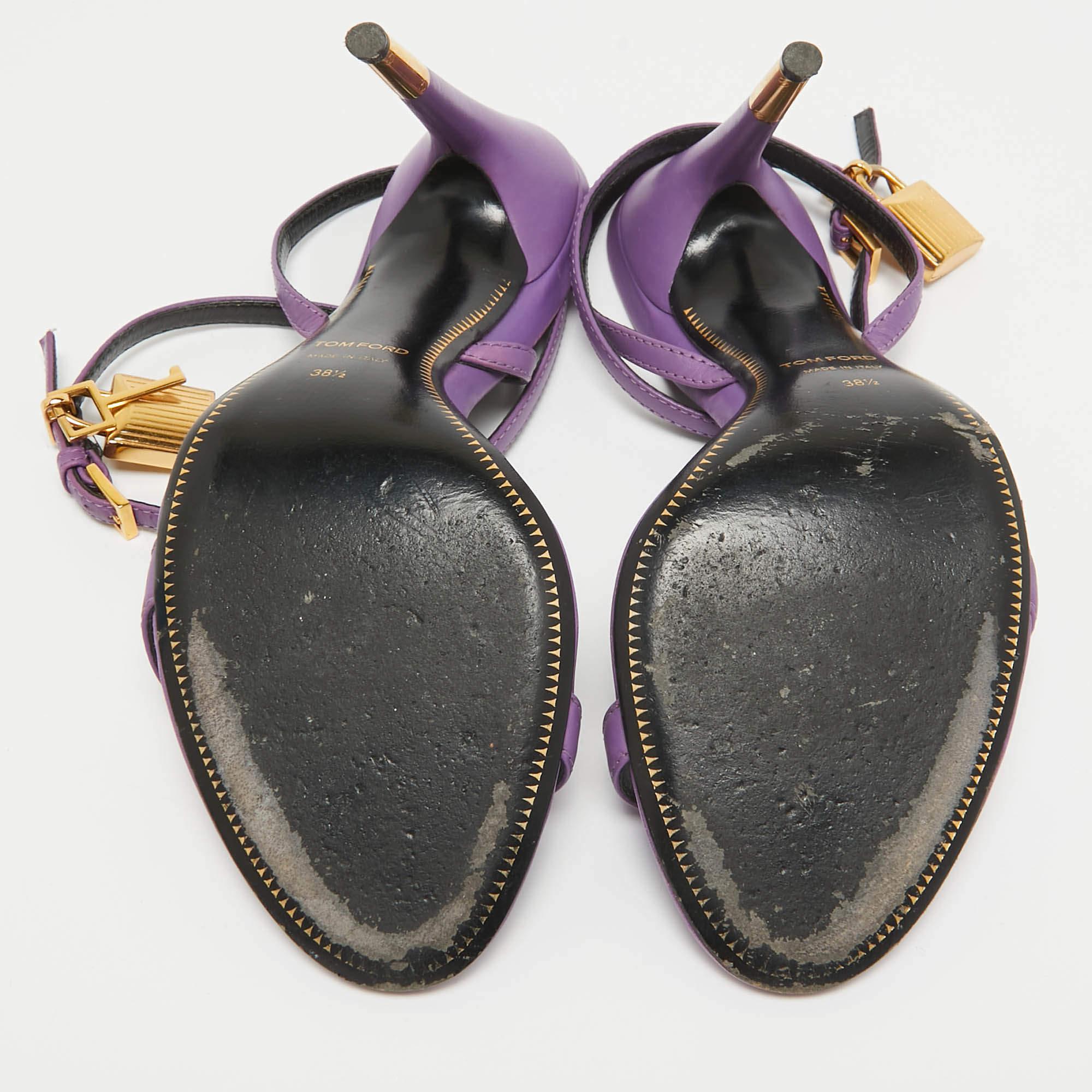 Tom Ford Sandalias tobilleras con candado de piel morada talla 38.5 1