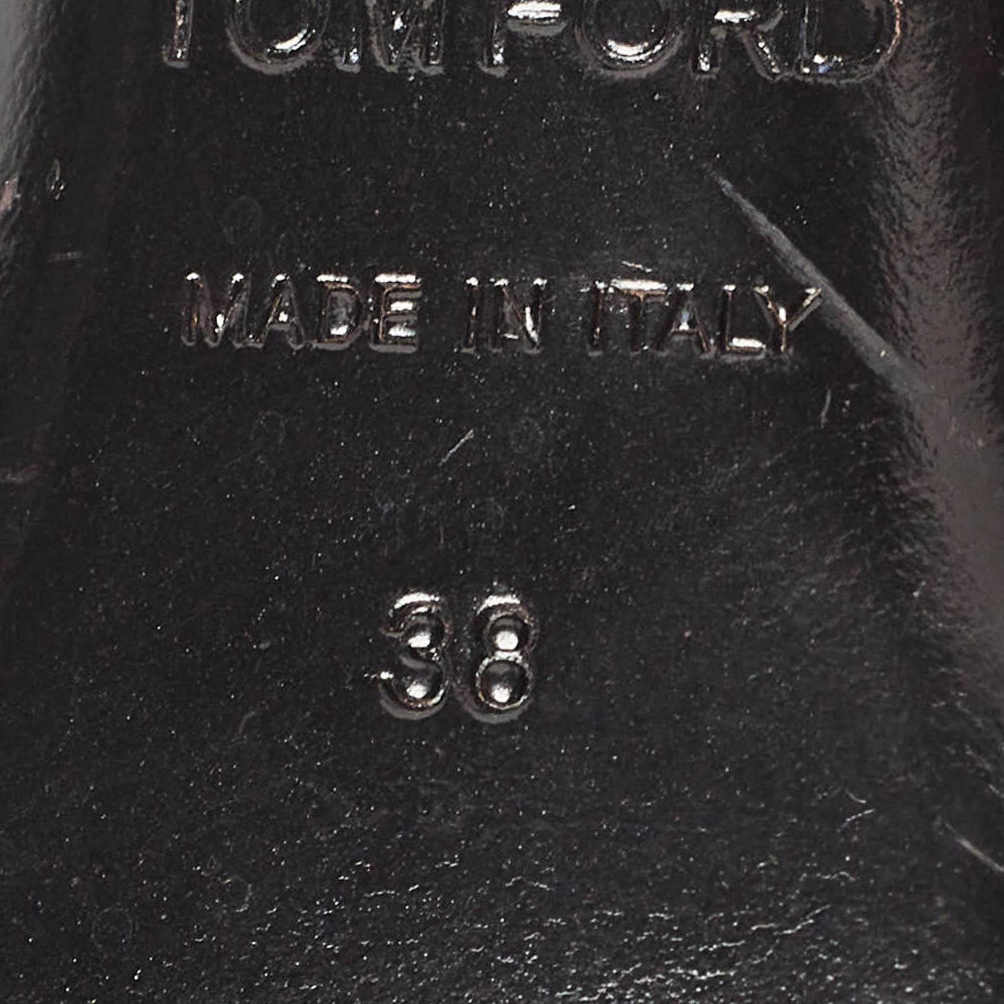Tom Ford Purple Satin and Sequins Ankle Strap Pumps Size 38 en vente 3