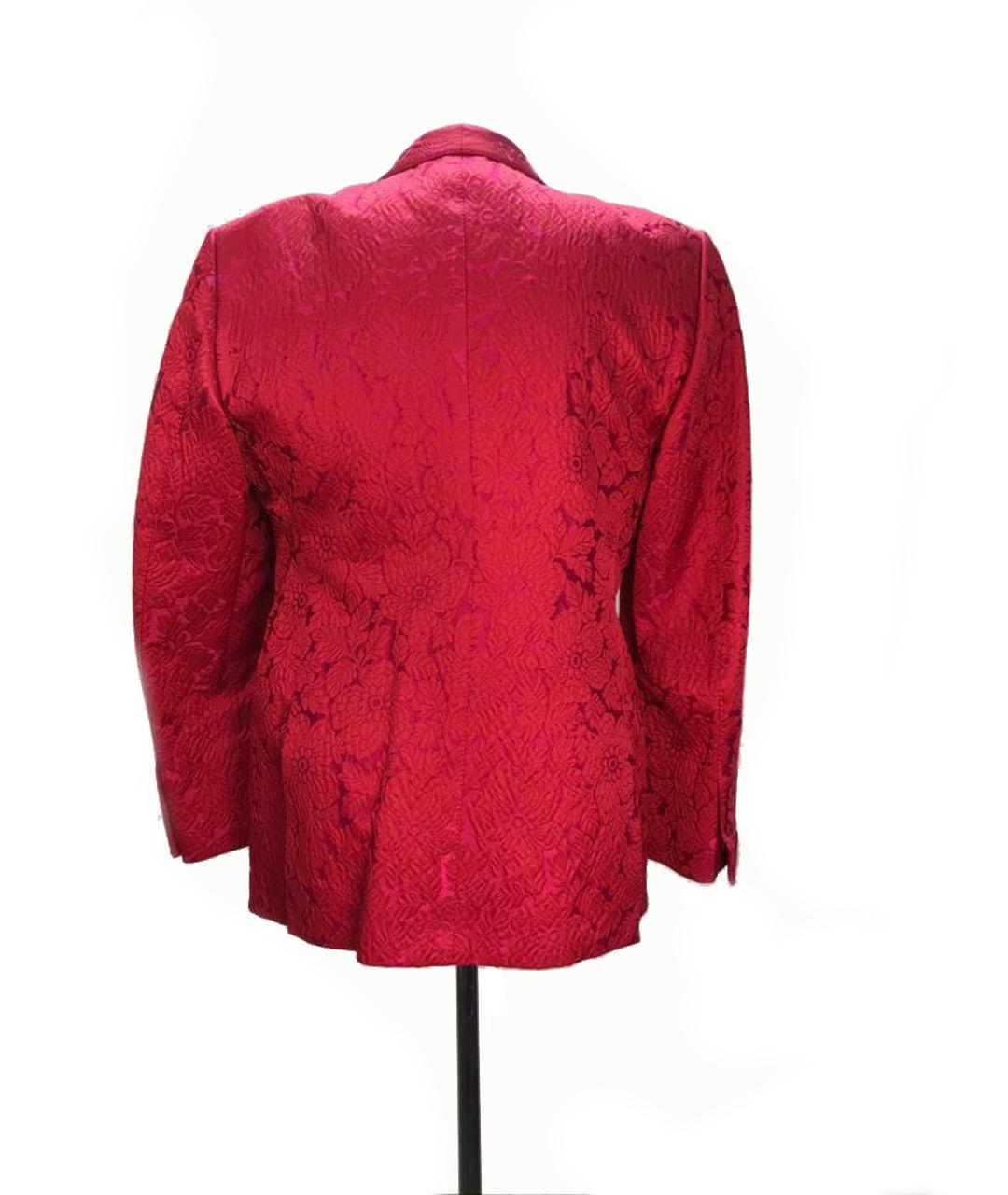TOM FORD

CORRAL COTTON and SILK JACKET with FLORAL PRINT
One button closure 
Content: 54% cotton, 41% silk, 5% polyamid
Lining: 50 rayon cupro, 50% silk

EU 58 - US 4XL

Made in Italy

 Brand new, without tags.

 100% authentic guarantee 
os
 