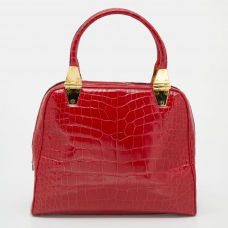 Tom Ford Fourre-tout en cuir de crocodile rouge Bon état - En vente à Dubai, Al Qouz 2