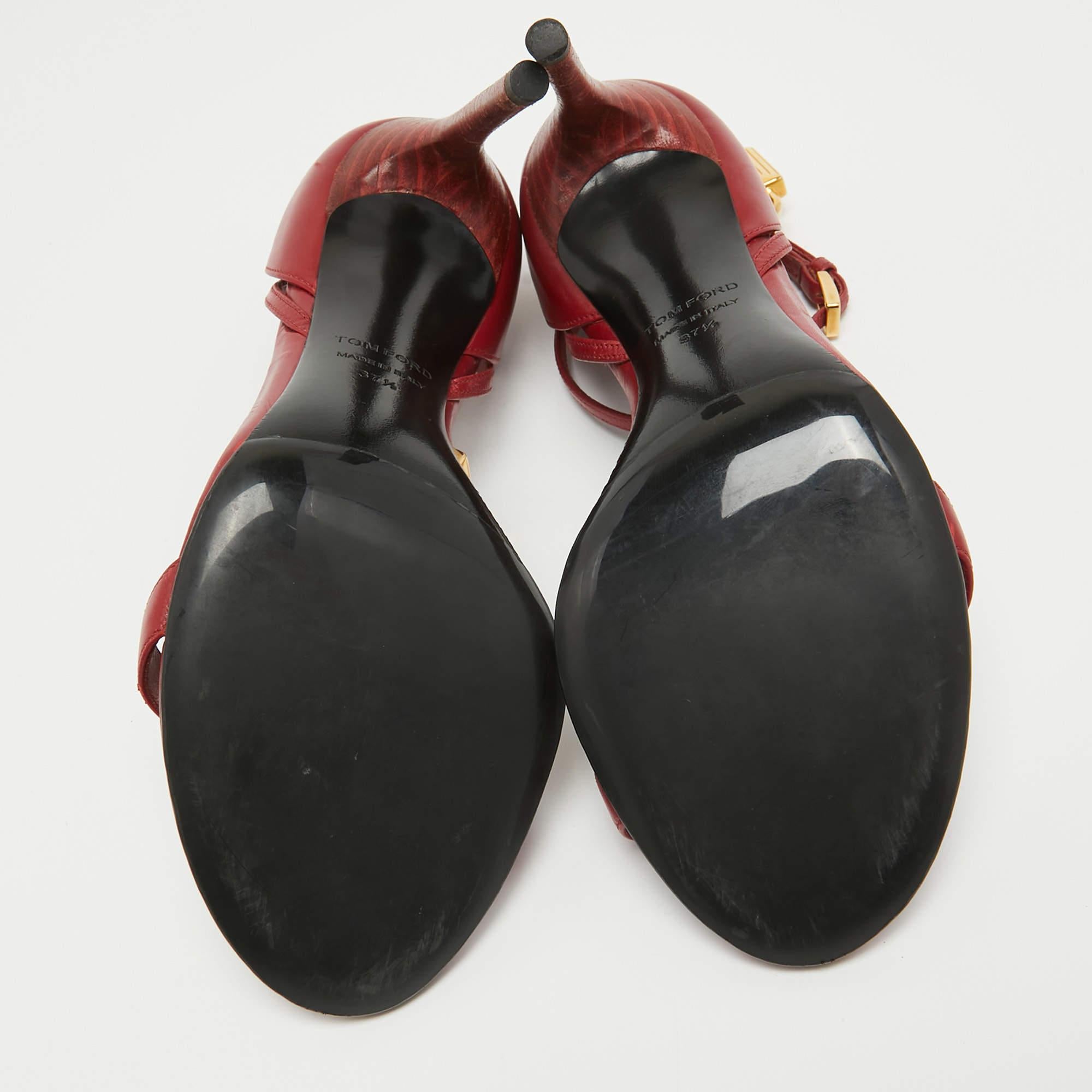 Tom Ford - Sandales à lanières à talons cadenas en cuir rouge, taille 37,5 en vente 4
