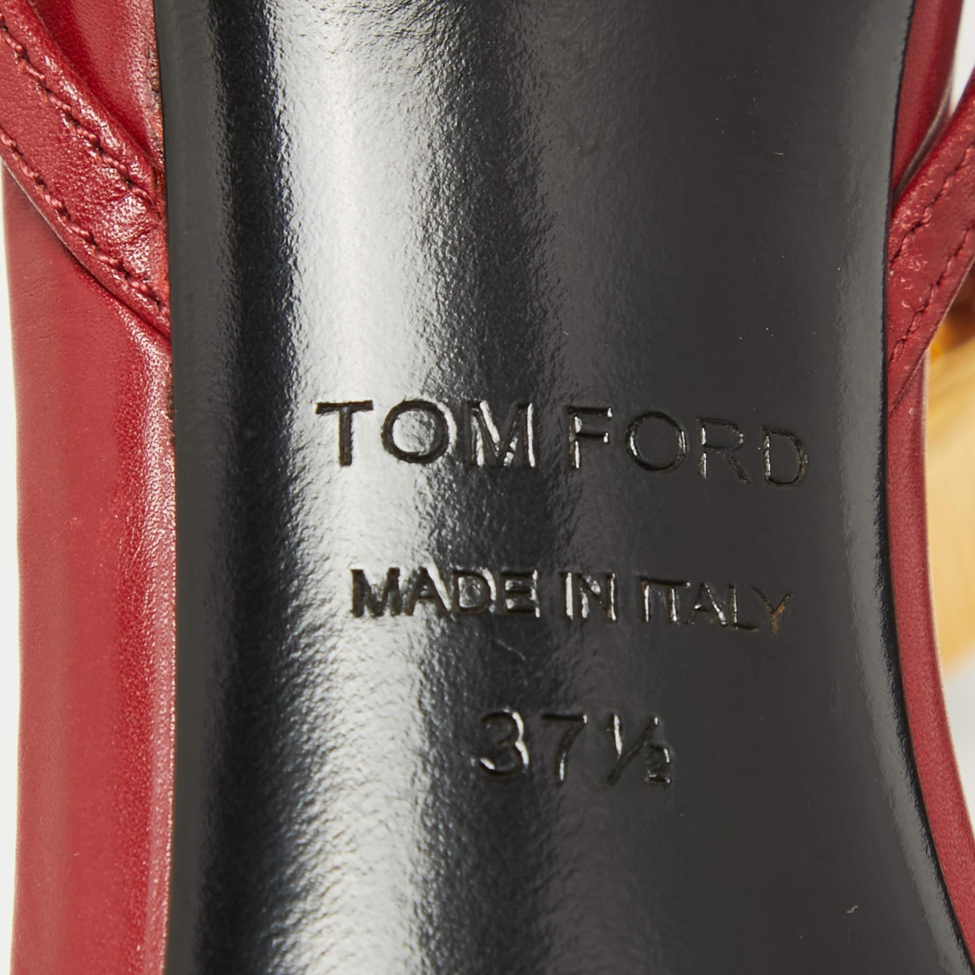 Tom Ford - Sandales à lanières à talons cadenas en cuir rouge, taille 37,5 en vente 5
