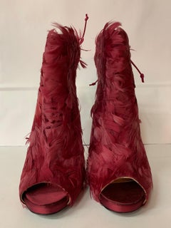 Tom Ford Red Sandal in ostrich feathers