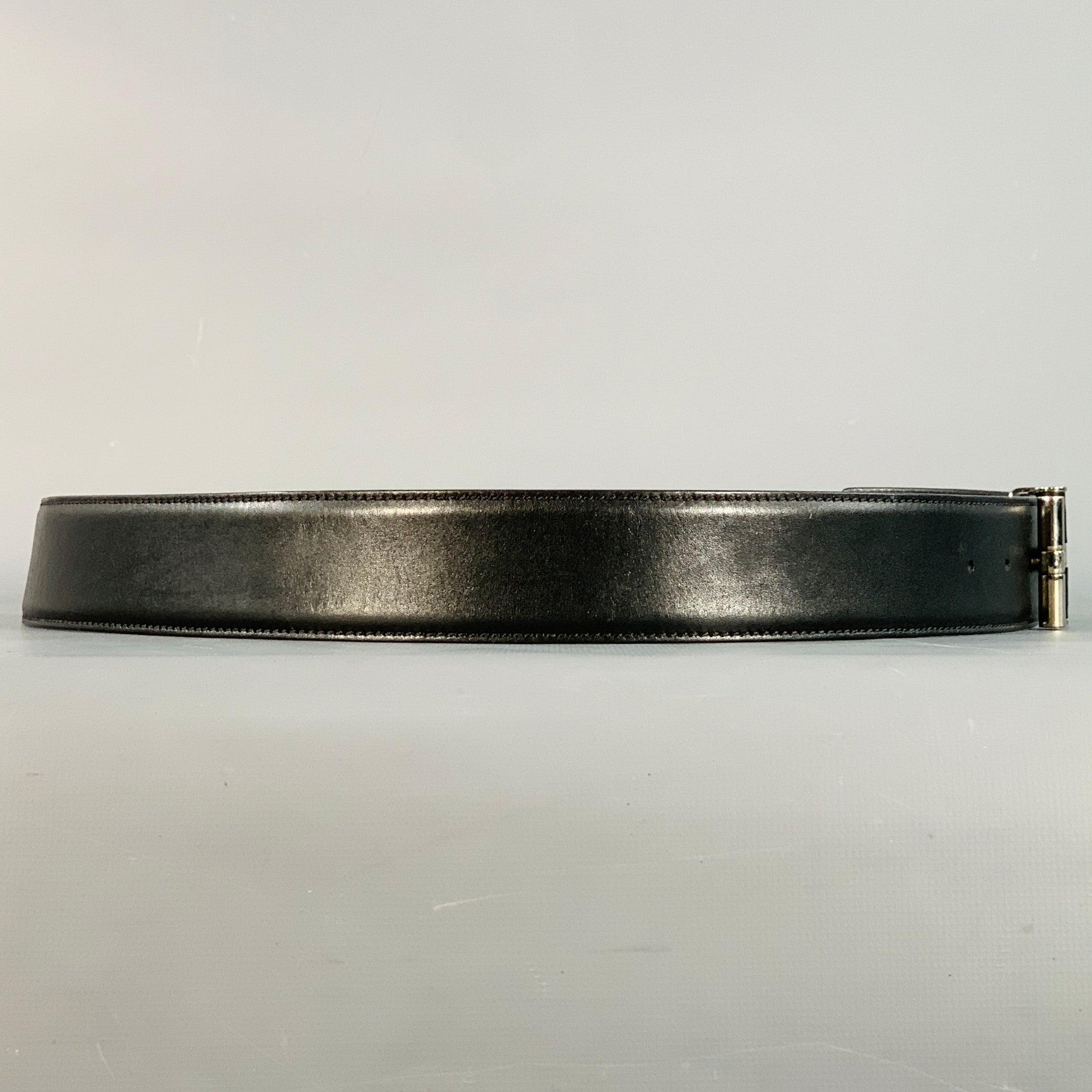 Nero Tom Ford Taglia 38 Cintura a T in pelle nera e argento Monogram in vendita