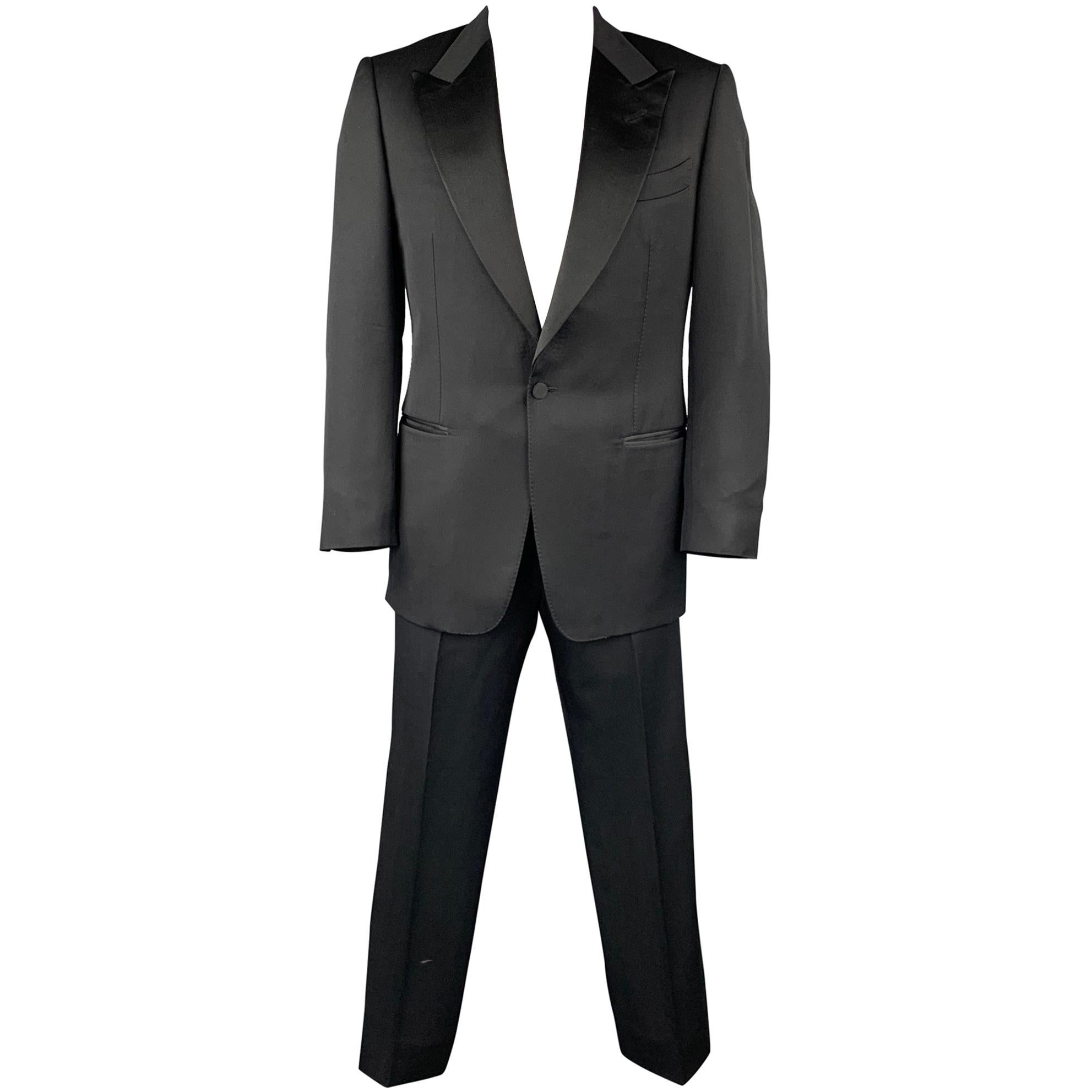 TOM FORD Size 40 Regular Black Wool / Mohair Peak Lapel Tuxedo Suit