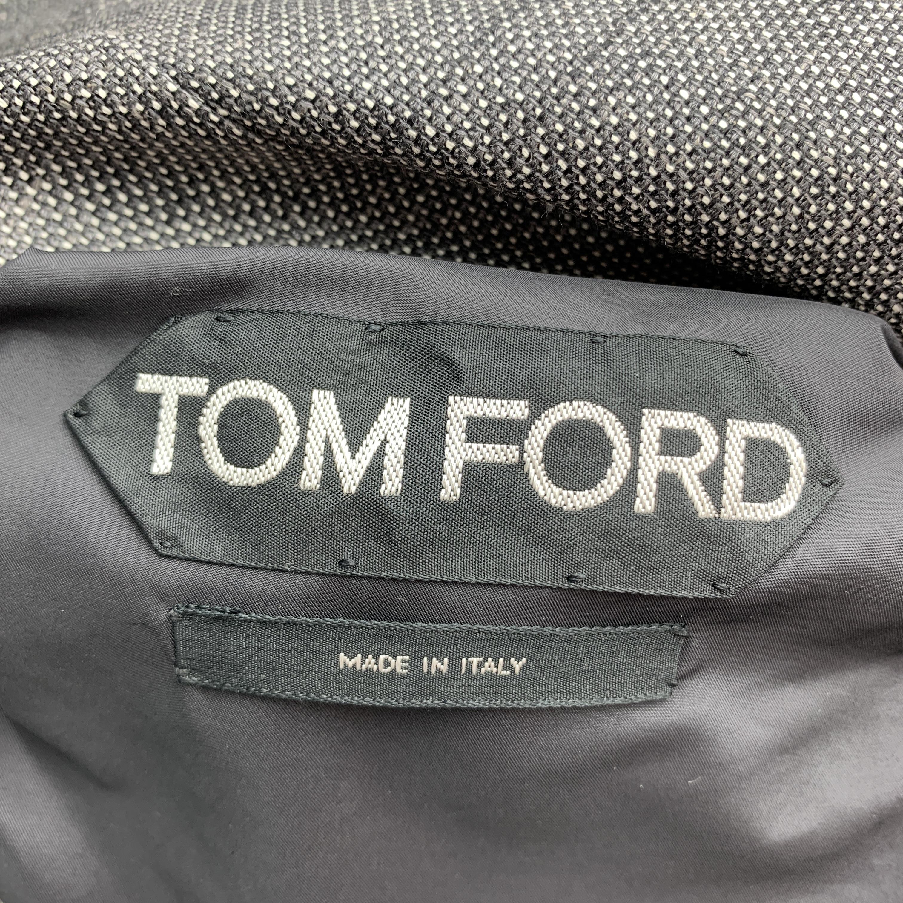 TOM FORD Size 44 Grey Heather Wool Blend Woven Waterproof Reversible Trench Coat 2