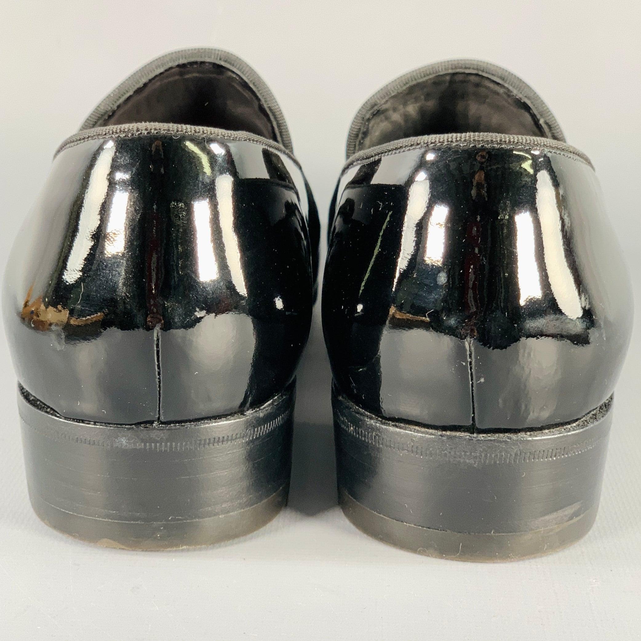 TOM FORD Size 7.5 Black Leather Slip On Loafers In Good Condition For Sale In San Francisco, CA
