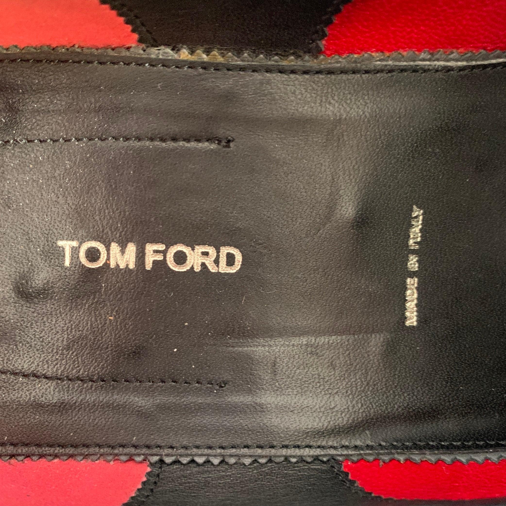 TOM FORD Size 7.5 Black Leather Slip On Loafers For Sale 3