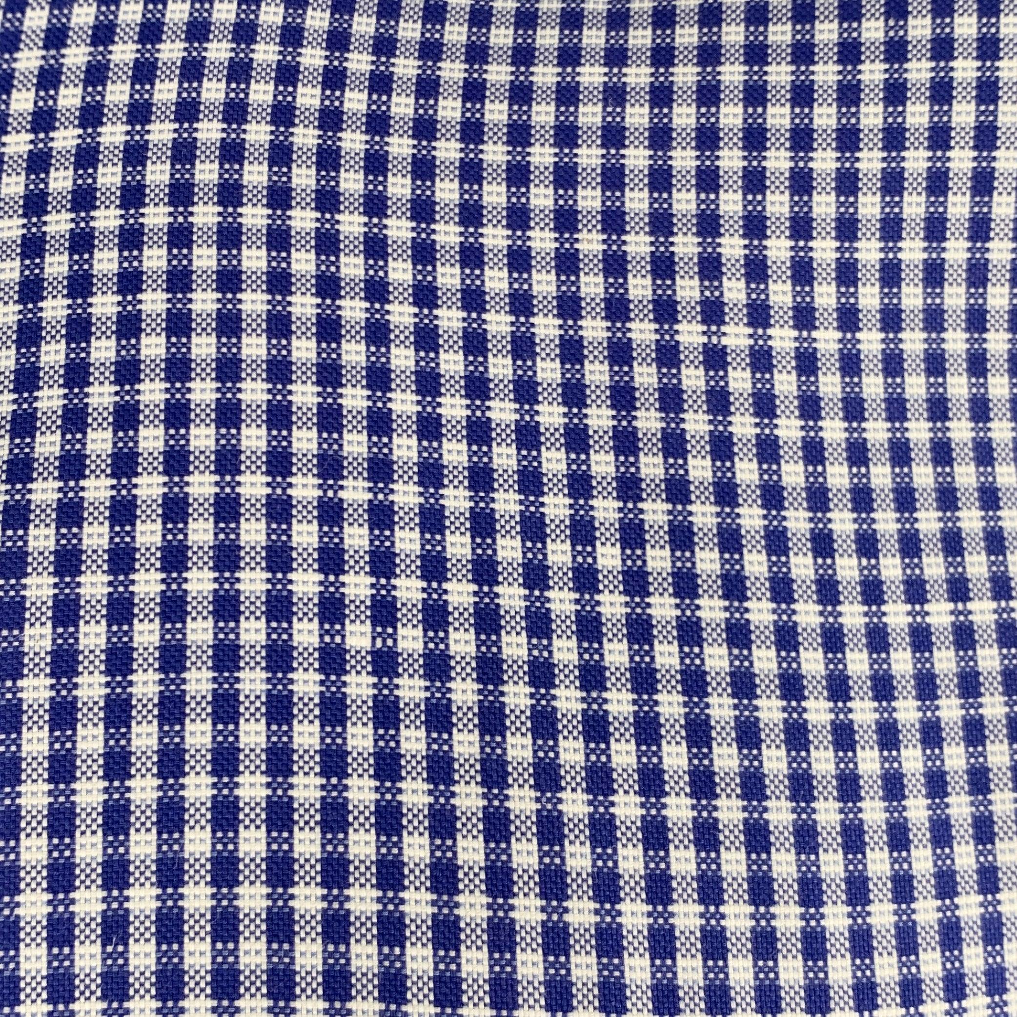 TOM FORD long sleeve shirt
in a blue and white cotton woven fabric featuring a plaid pattern, spread collar, and button closure. Made in Italy.Excellent Pre-Owned Condition. 

Marked:   43/17 

Measurements: 
 
Shoulder: 18 inches Chest: 46 inches