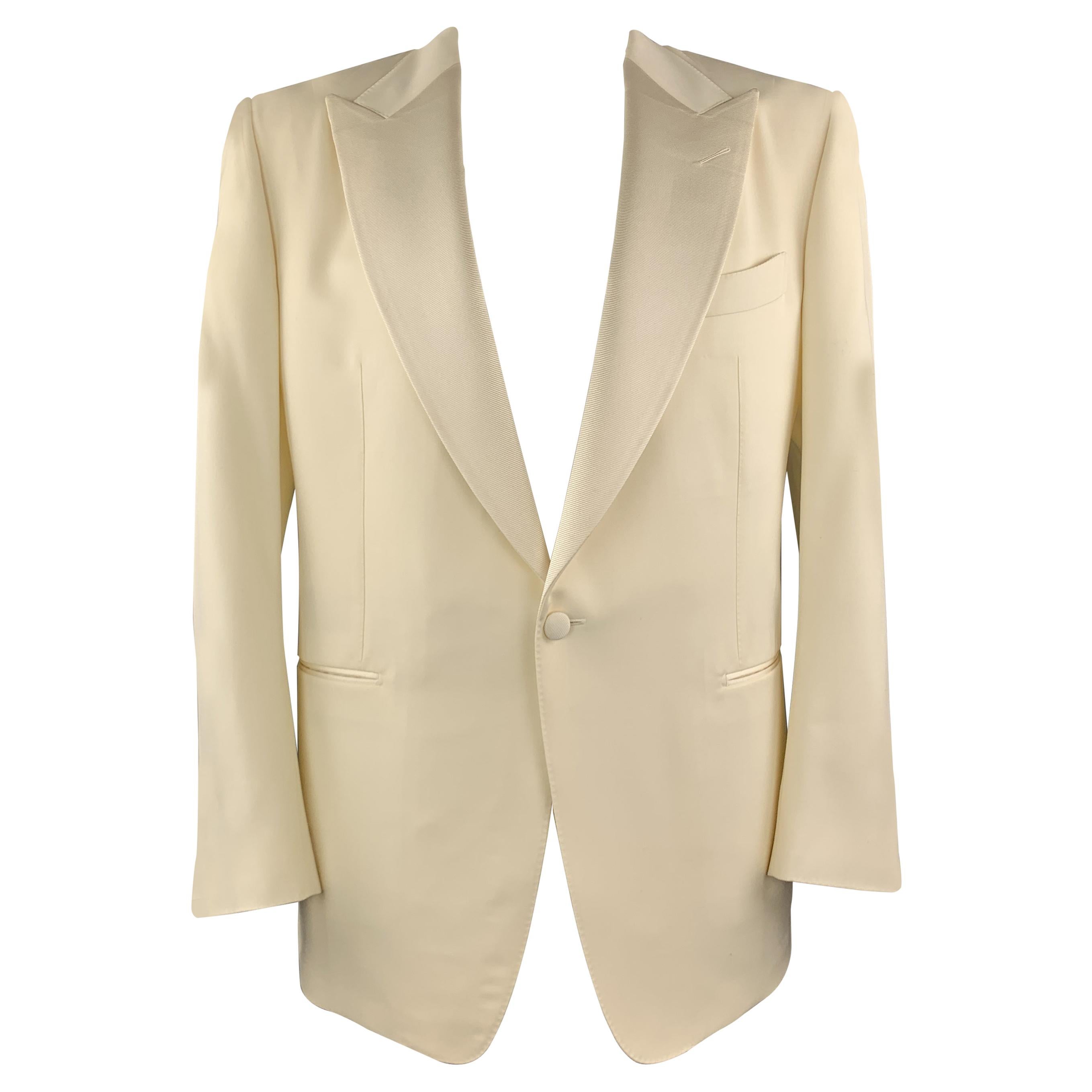 TOM FORD Size US 48 IT 58 R Cream Wool / Mohair Peak Lapel Tuxedo Sport Coat