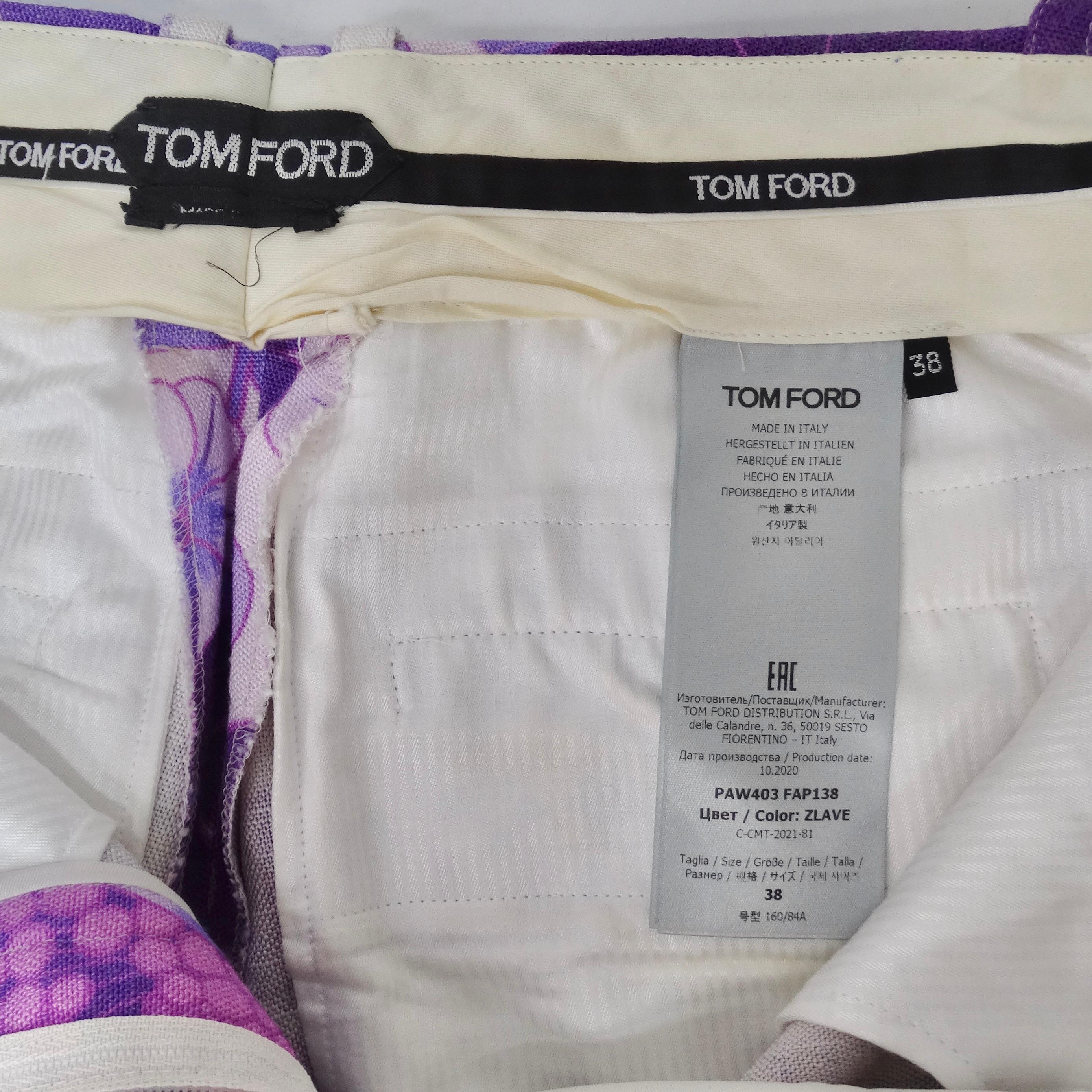 Tom Ford Spring 2021 Purple Floral Print Trousers For Sale 4