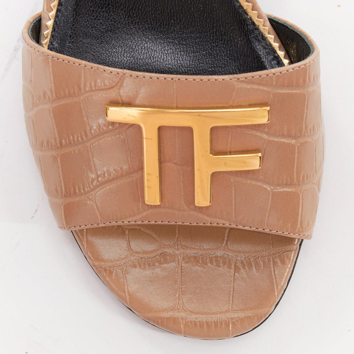 TOM FORD taupe rcoc gepr?gtes Kalbsleder gold TF Logo Kitten Heel Sandale EU36 im Angebot 1