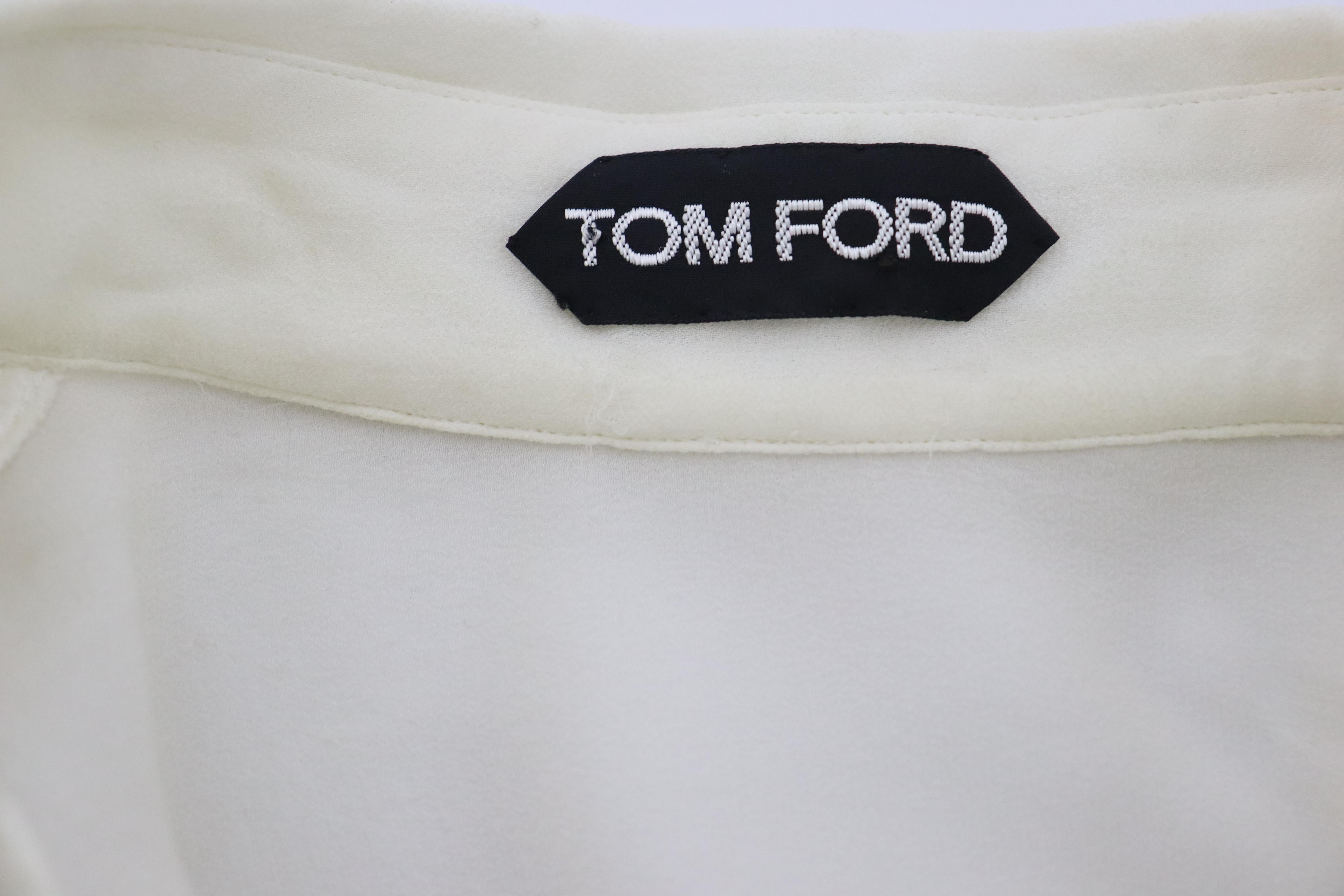 Tom Ford IT 44 Chemisier à boutons en soie à manches transparentes, blanc Pour femmes en vente