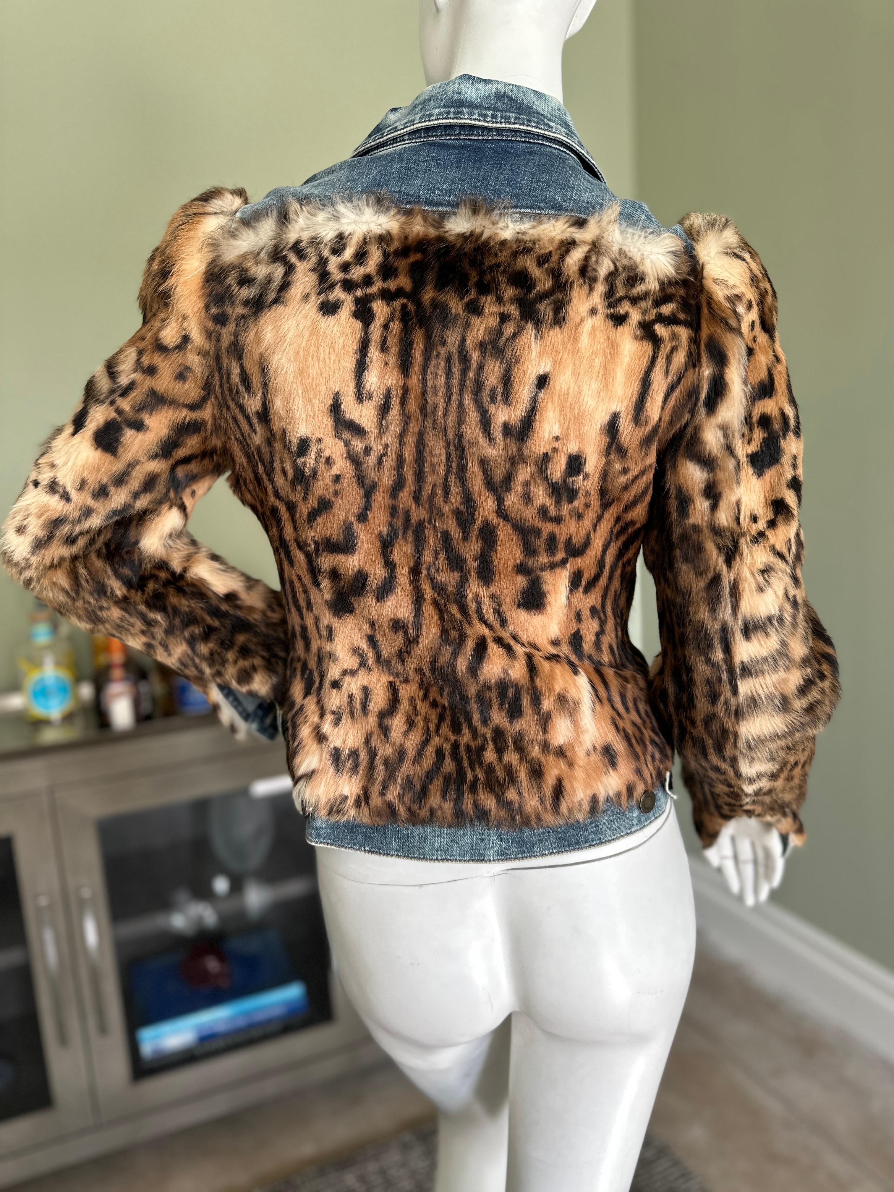 Tom Ford Vintage Bold Shoulder Blue Jean Denim Jacket w Leopard Print Lapin Fur  For Sale 6