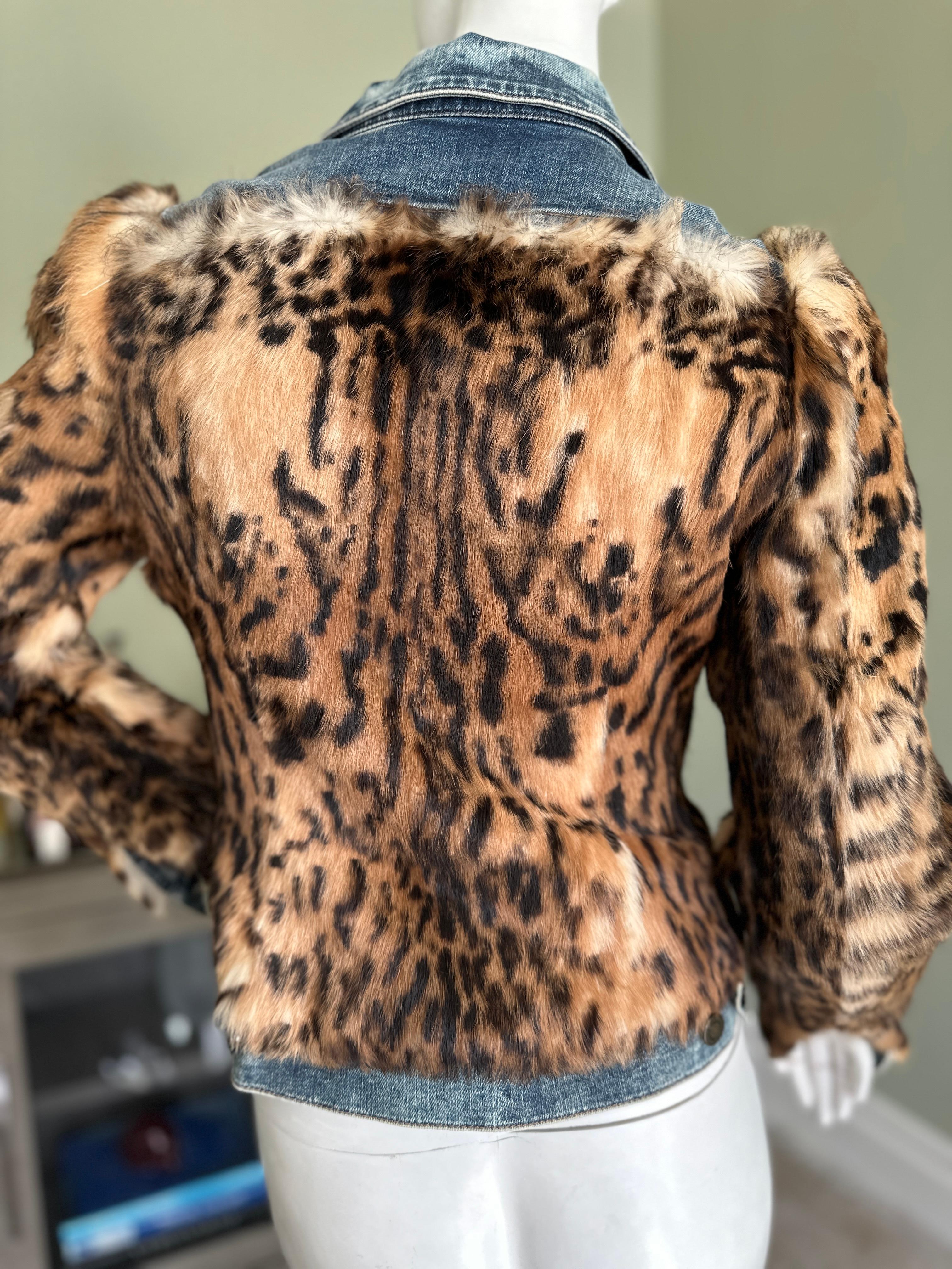 Tom Ford Vintage Bold Shoulder Blue Jean Denim Jacket w Leopard Print Lapin Fur  For Sale 7