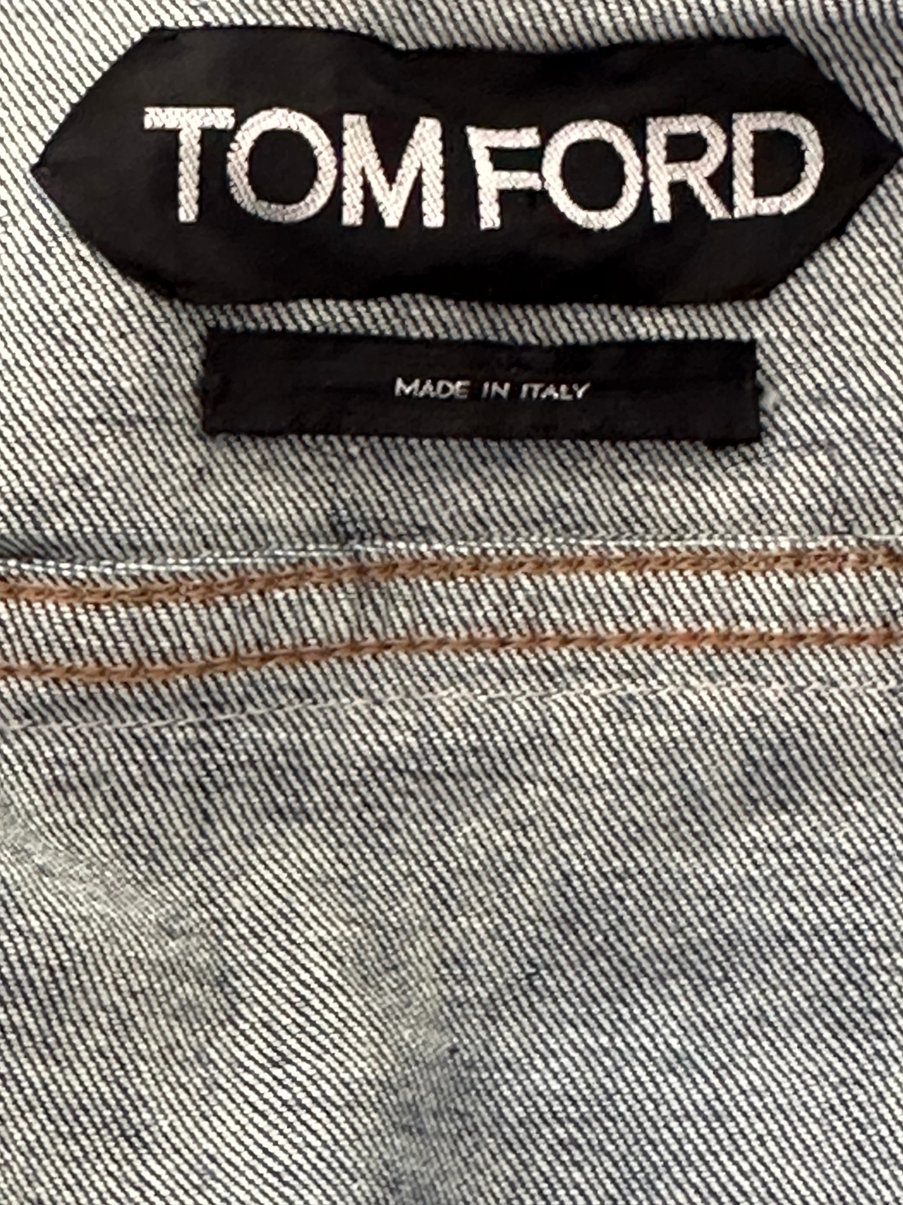 Tom Ford Denim Rare Vintage Jean Jacket with Leopard Print Lapine Fur (Rabbit)
Size Small (38)
Bust 35
