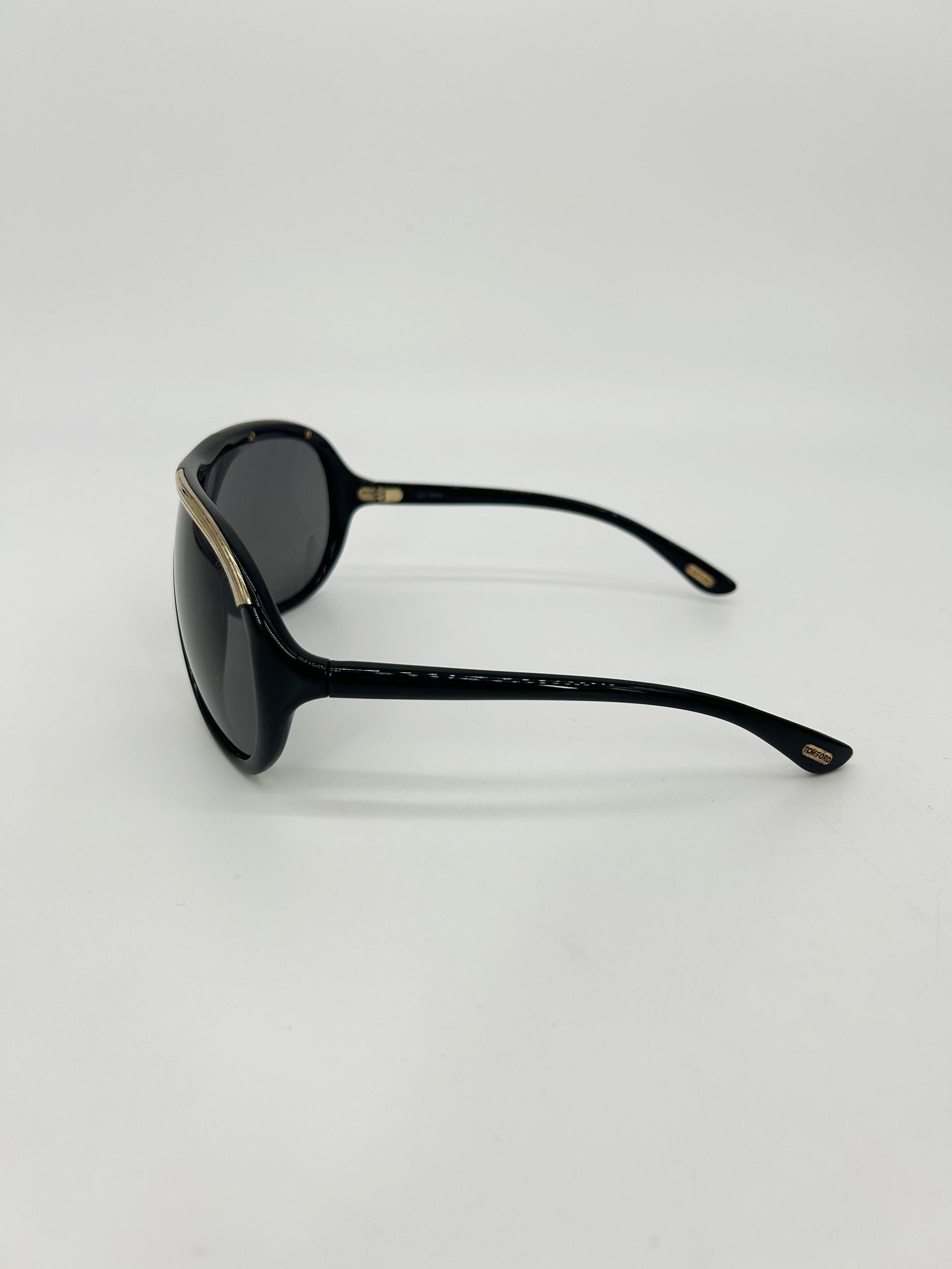 Tom Ford Vintage Y2K Black and Gold Oversize Aviator Farrah