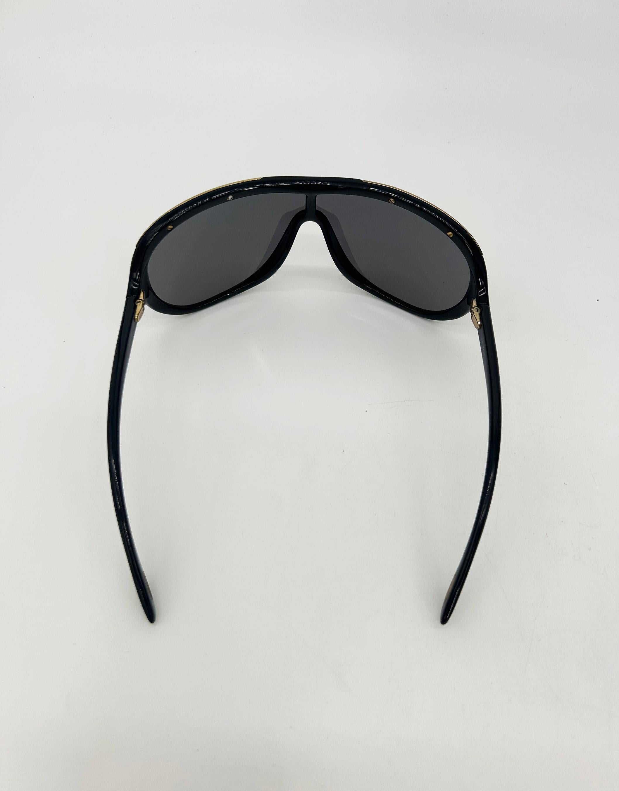 Tom Ford Vintage Y2K Black and Gold Oversize Aviator Farrah