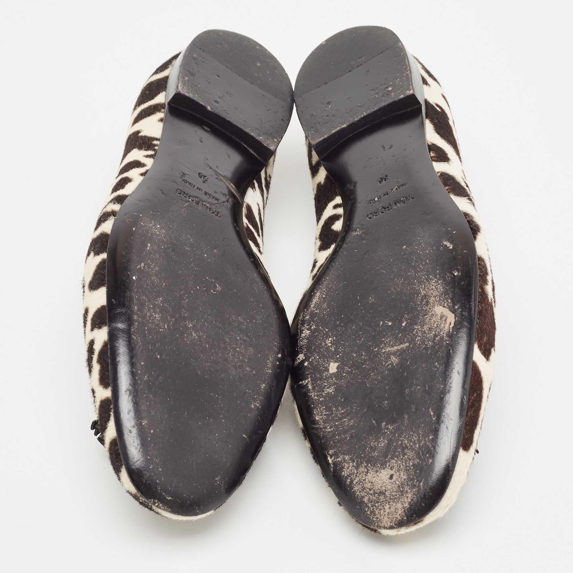 Tom Ford White/Brown Pony Hair Tassel Detail Smoking Slippers Size 38 In Good Condition In Dubai, Al Qouz 2