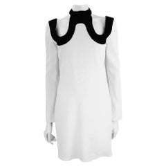TOM FORD WHITE VISCOSE DRESS w/COTOUTS and BLACK TRIM size 40 - 4
